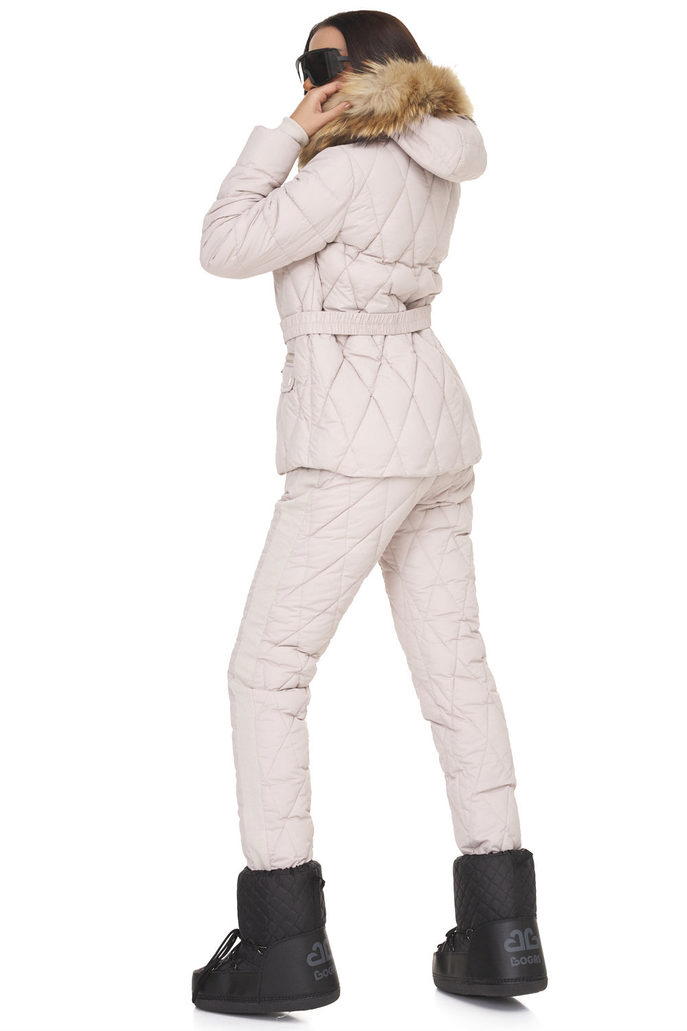 Дамски бежов зимен костюм Zemidea Bogas