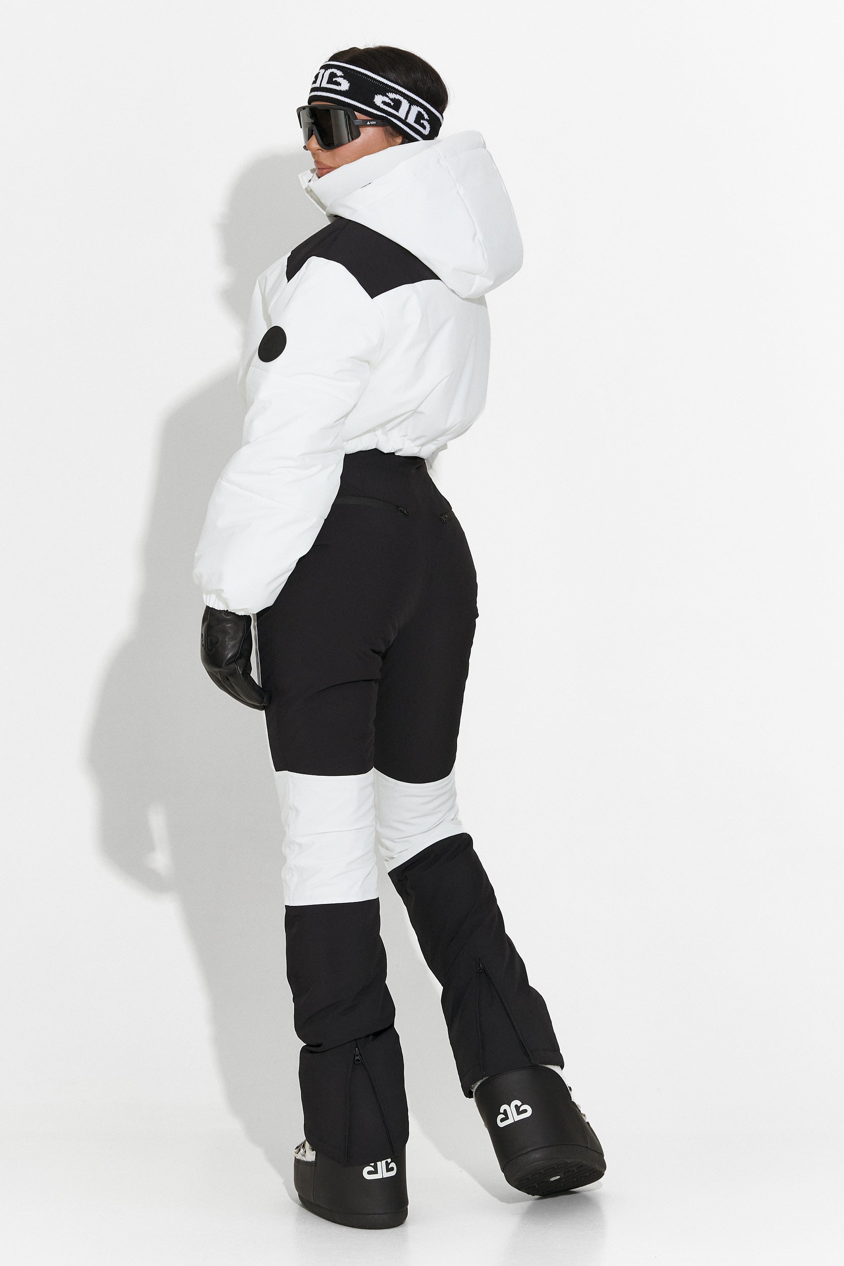 Бял ежедневен ски костюм Camelay Bogas