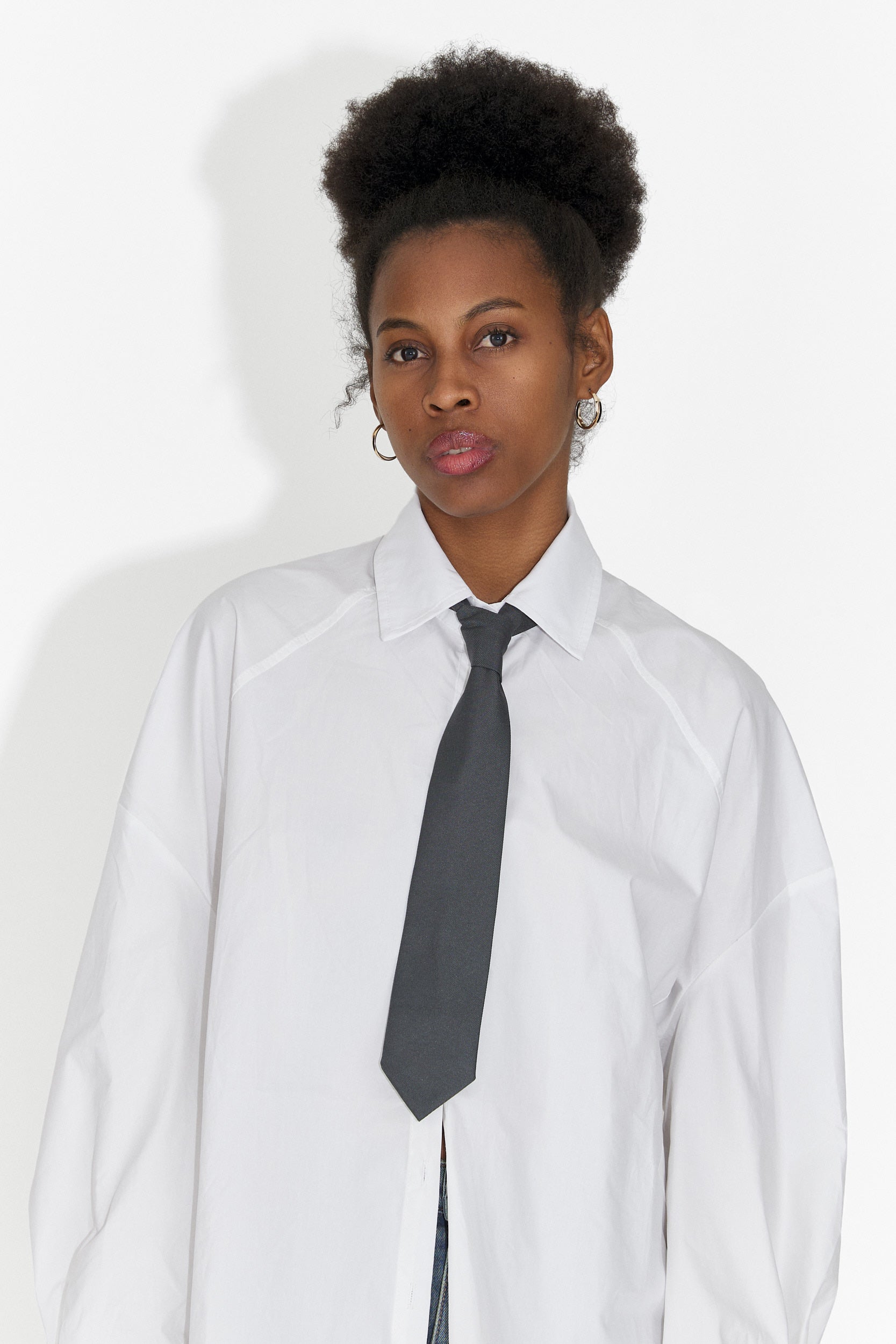 Сива дамска вратовръзка Sindia Bogas