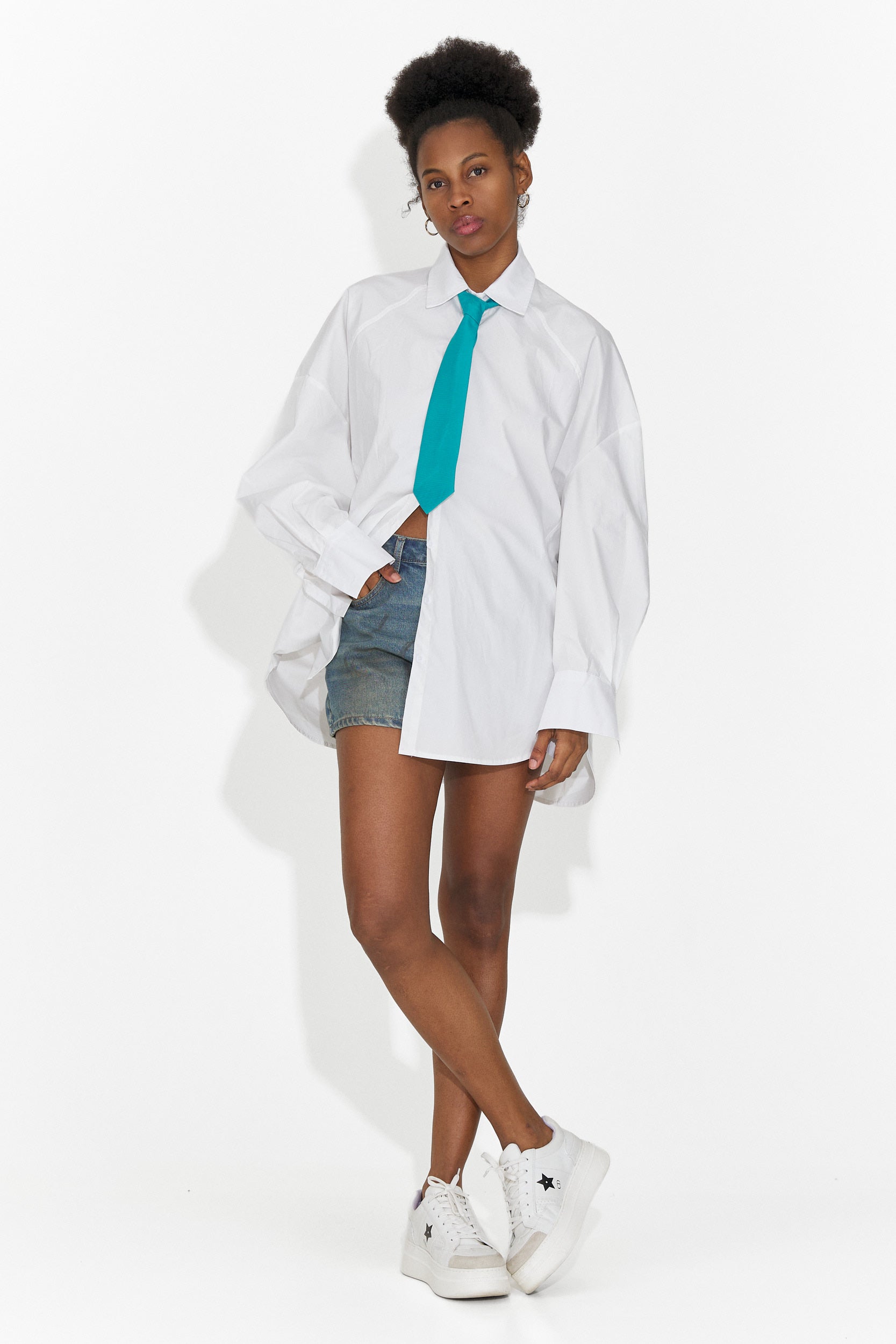 Дамска вратовръзка тюркоазена Sindia Bogas