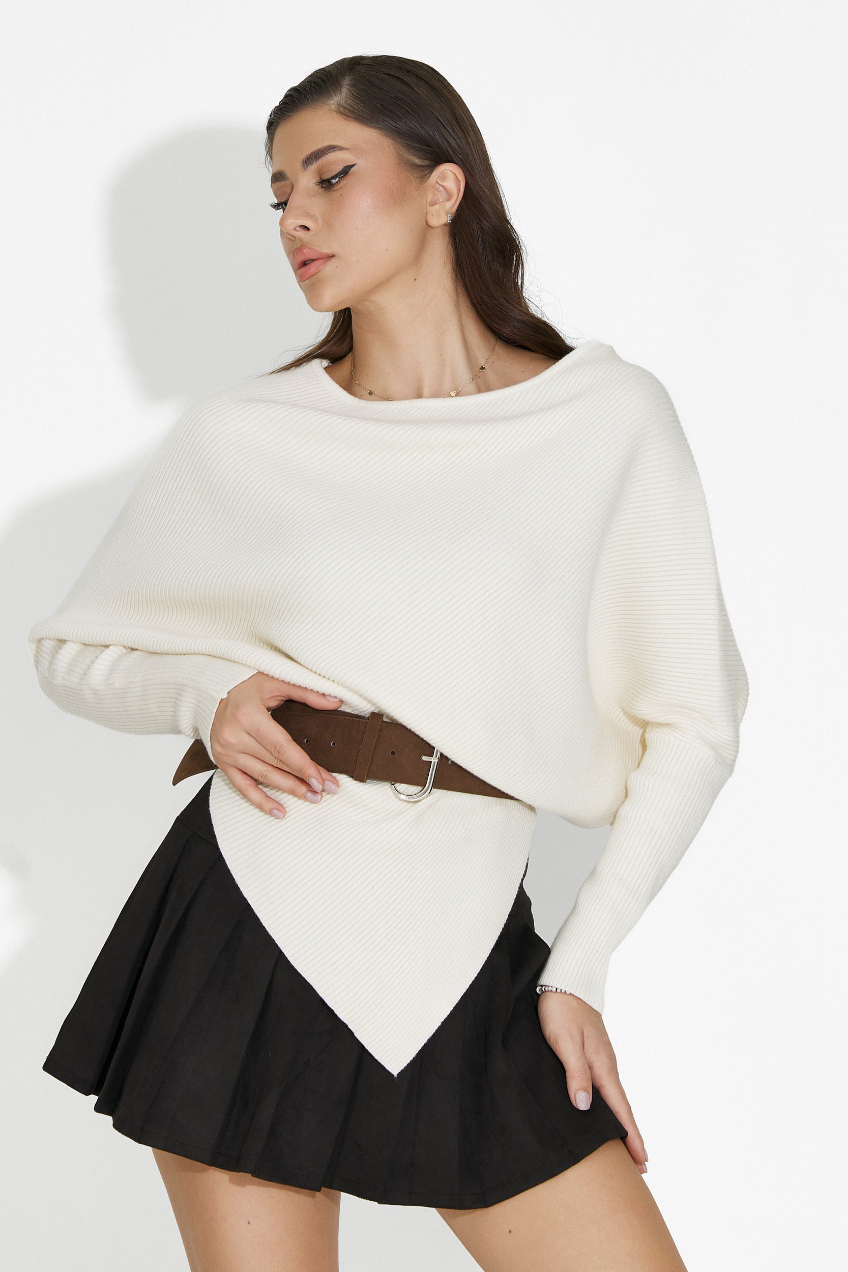 Черна дамска пола Mavira Bogas в ежедневен стил