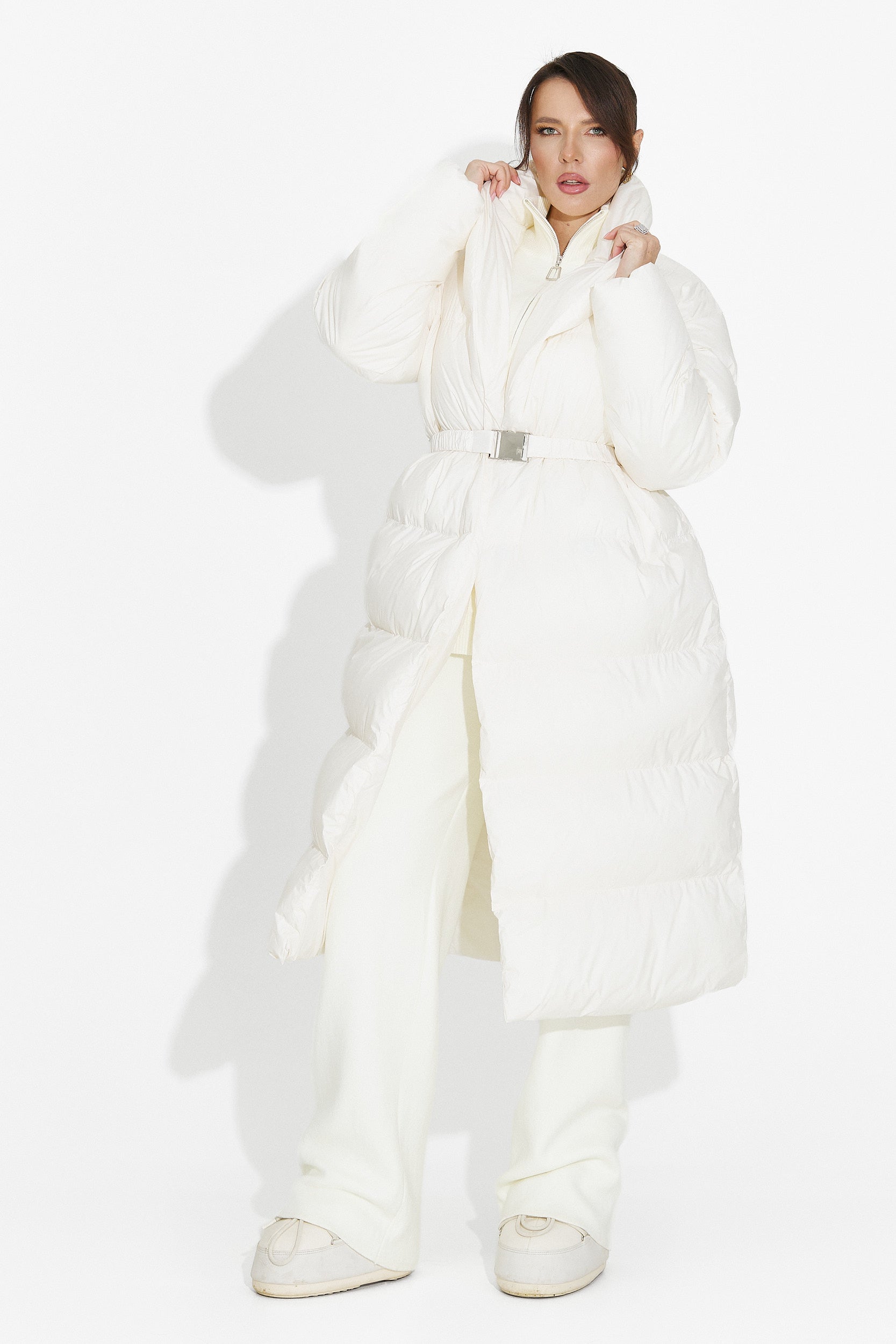 Дамско ежедневно яке бежово Kisalia Bogas