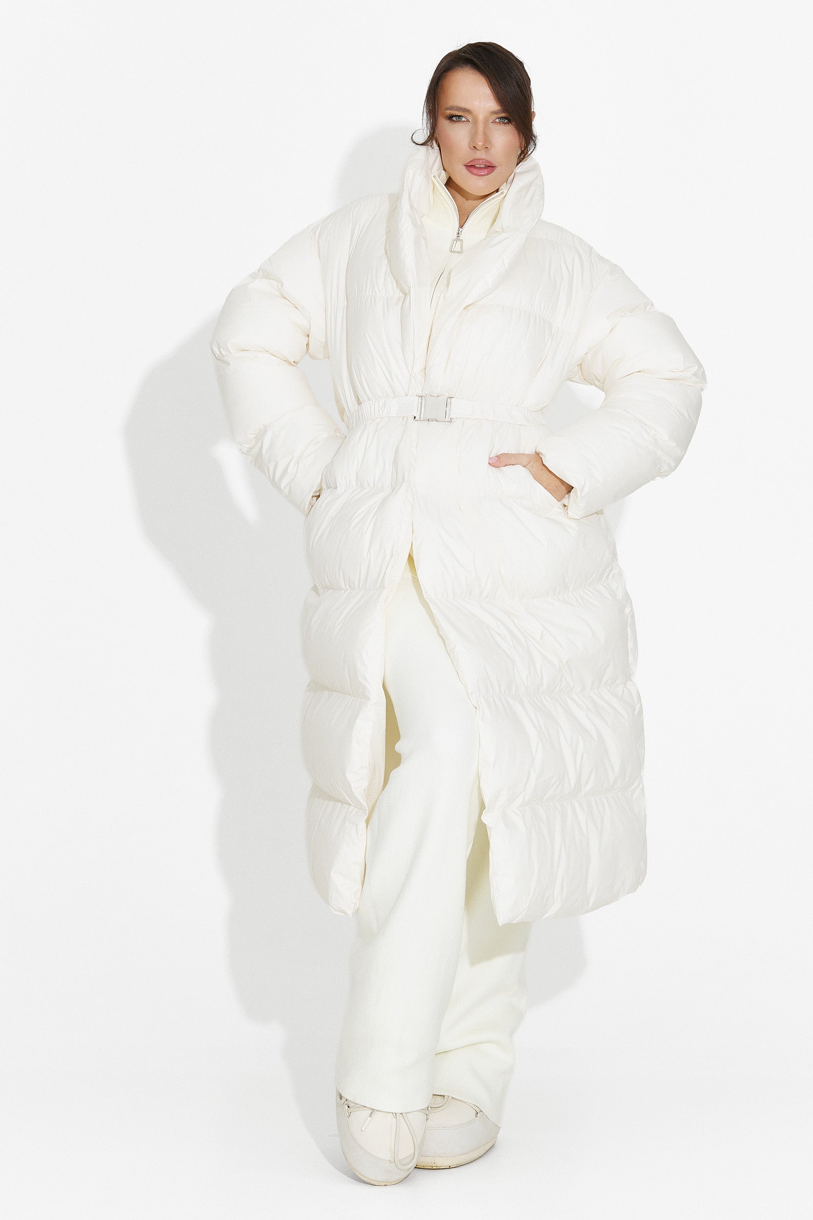 Дамско ежедневно яке бежово Kisalia Bogas