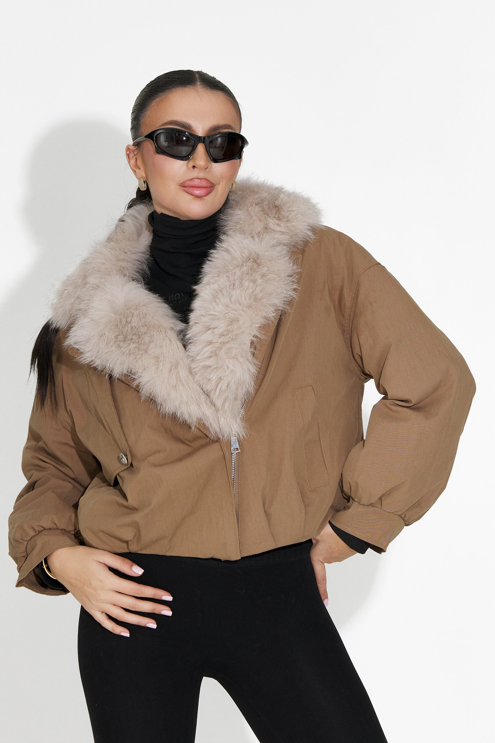 Кафяво дамско спортно яке Eriora Bogas