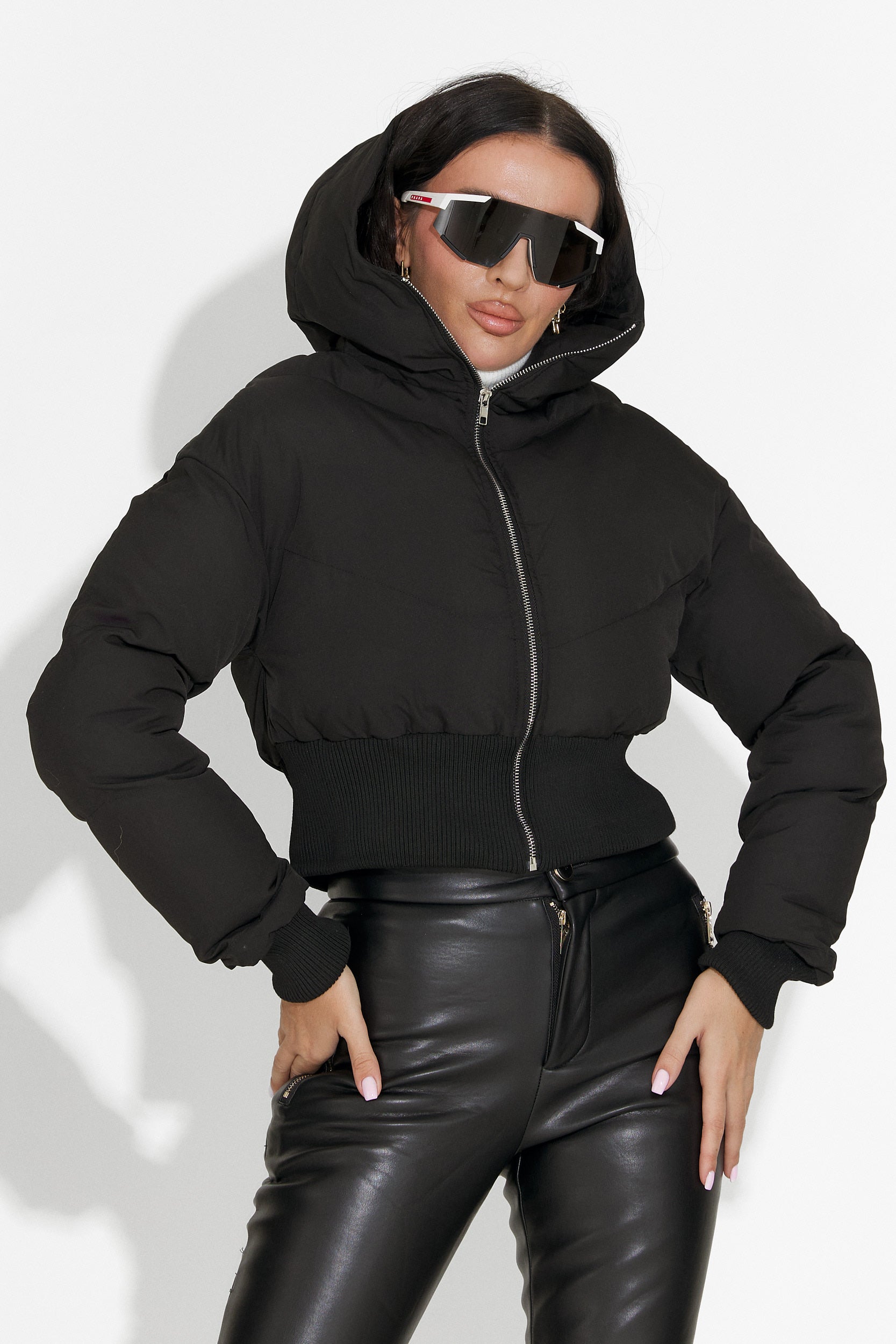 Черно дамско спортно яке Lumaya Bogas