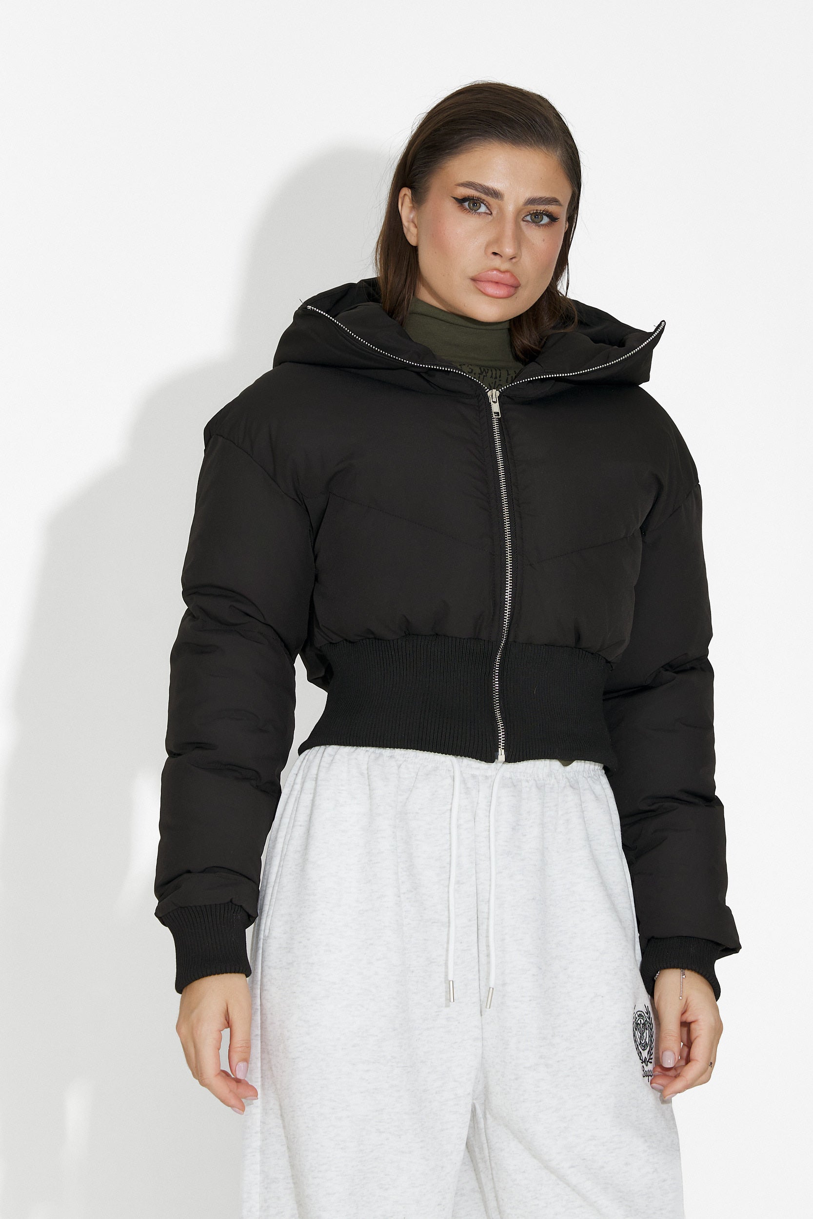 Черно дамско спортно яке Lumaya Bogas