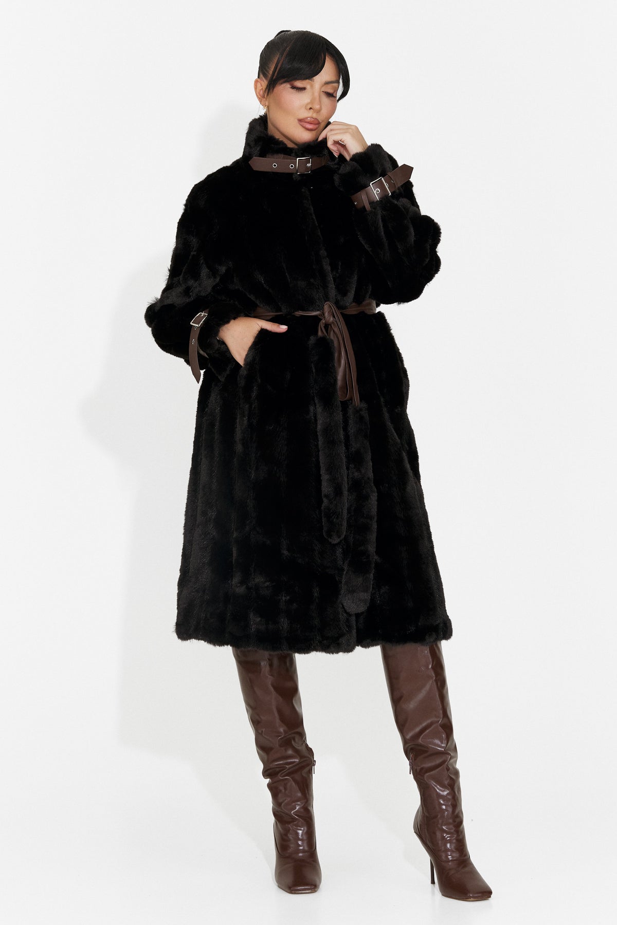 Haina de blana eleganta negru Bryzina Bogas