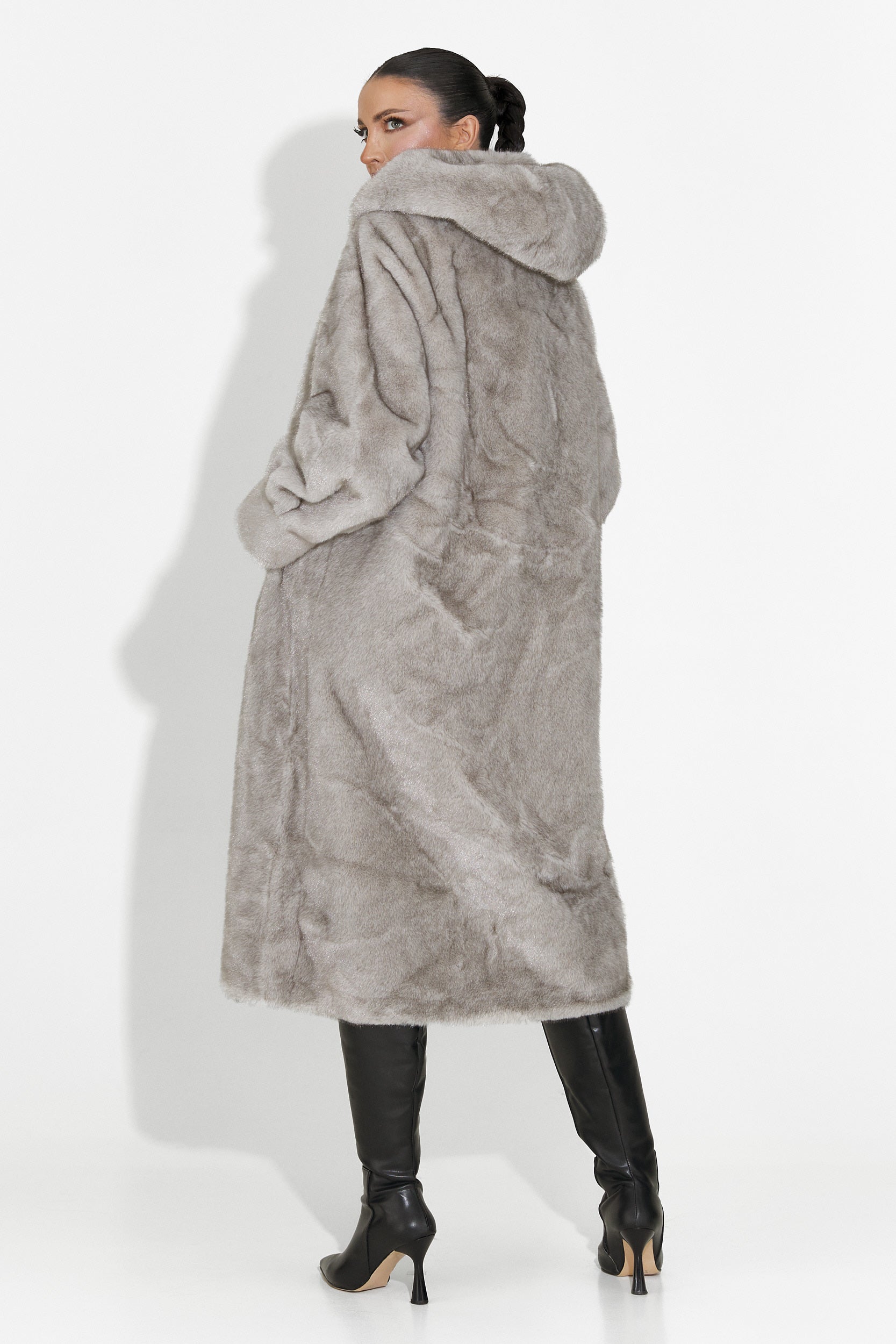 Сиво козино яке от Pluvina Bogas