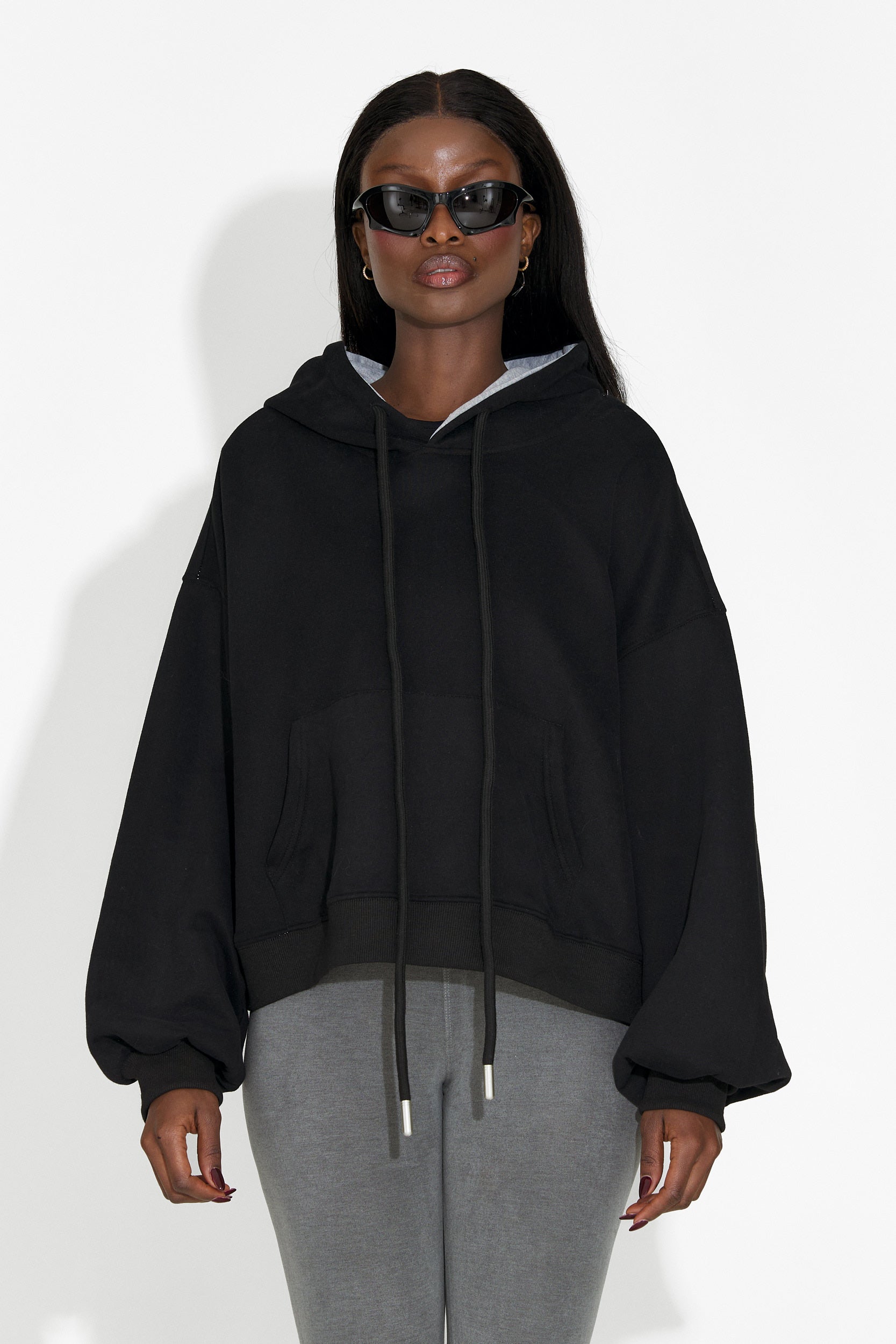 Дамско спортно яке в черно Loravia Bogas