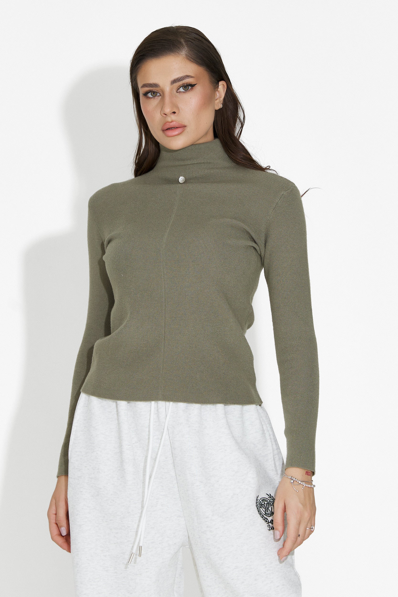 Дамска кежуал блуза в каки от Invera Bogas