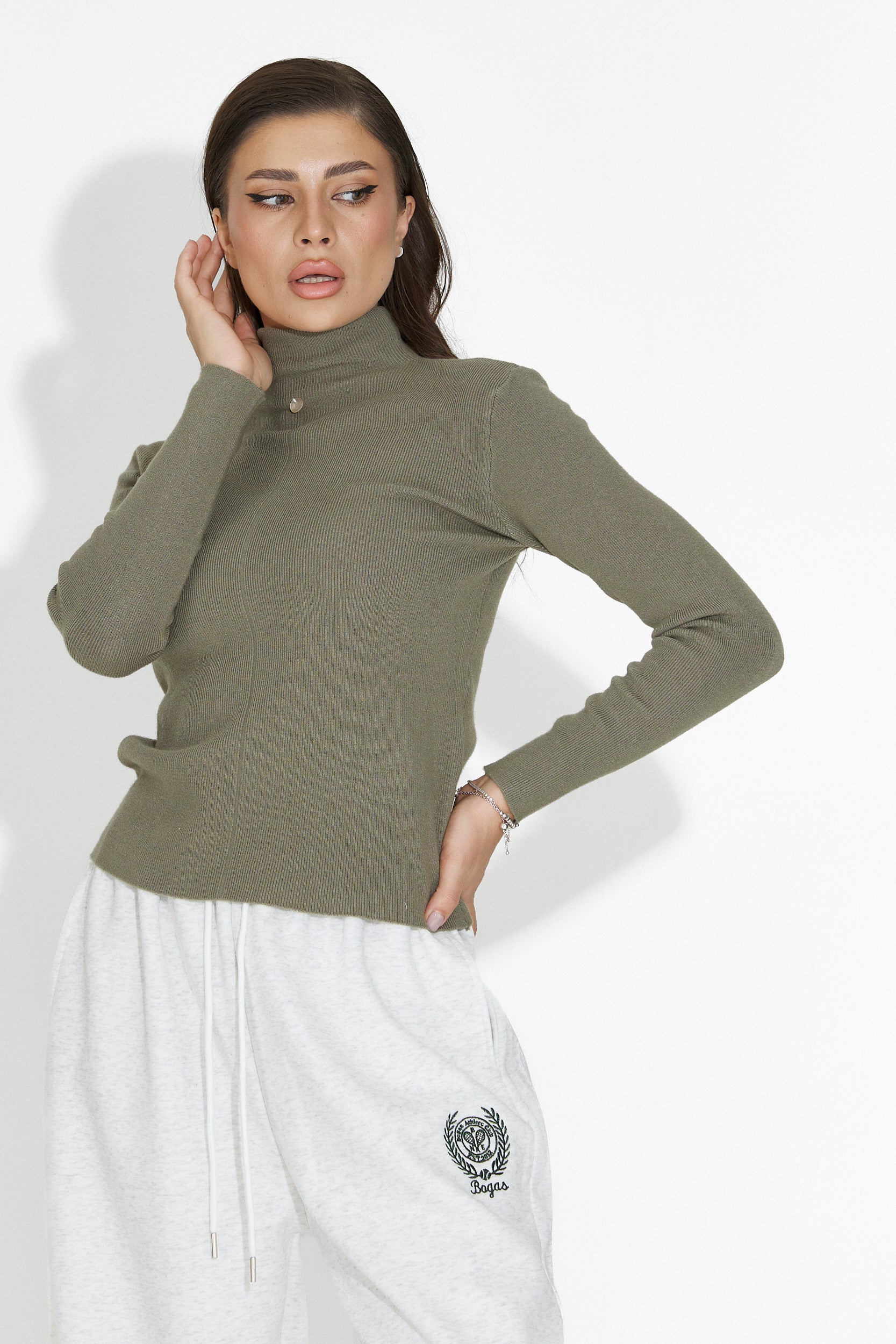 Дамска кежуал блуза в каки от Invera Bogas