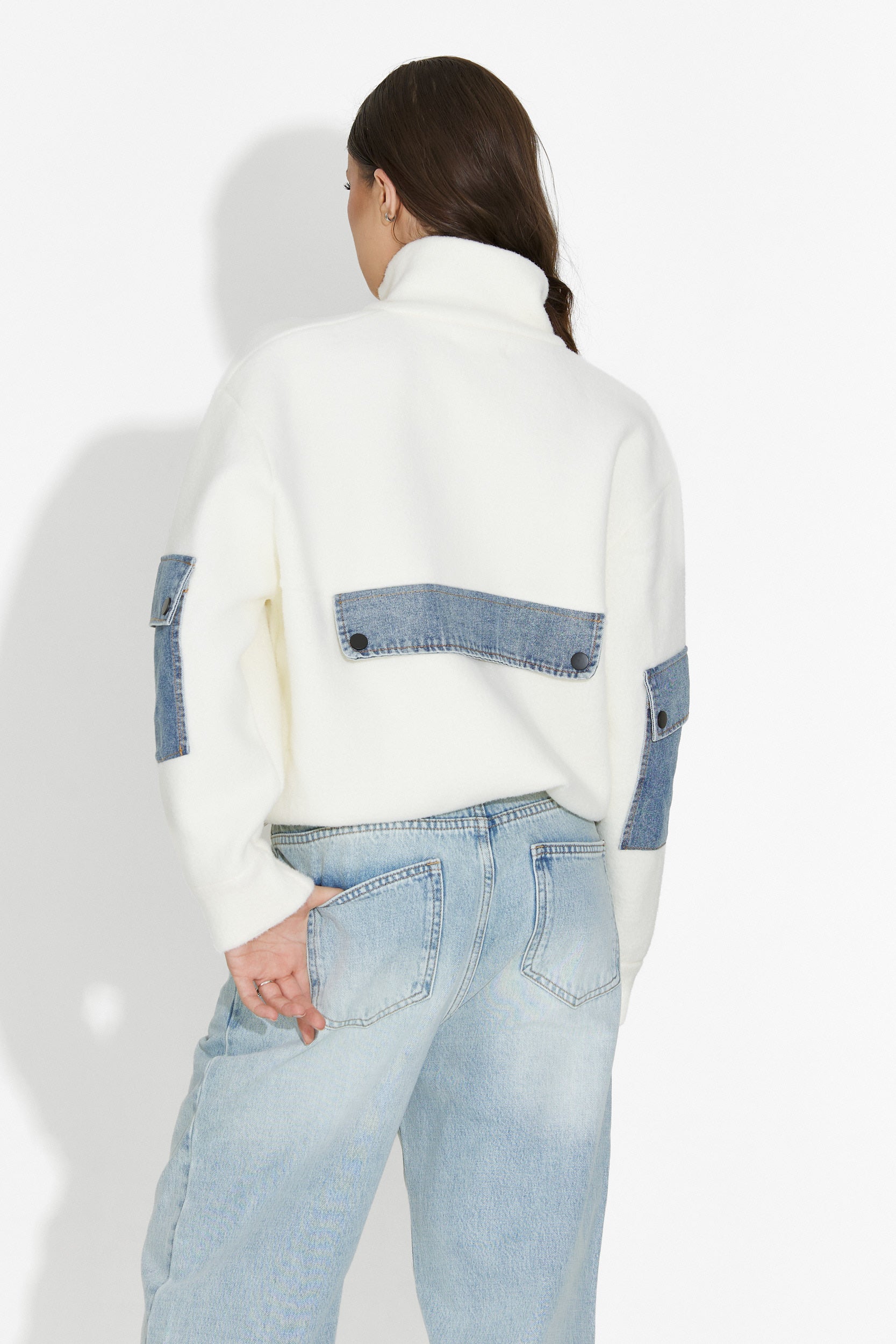 Дамско кежуал бяло яке Nedaria Bogas