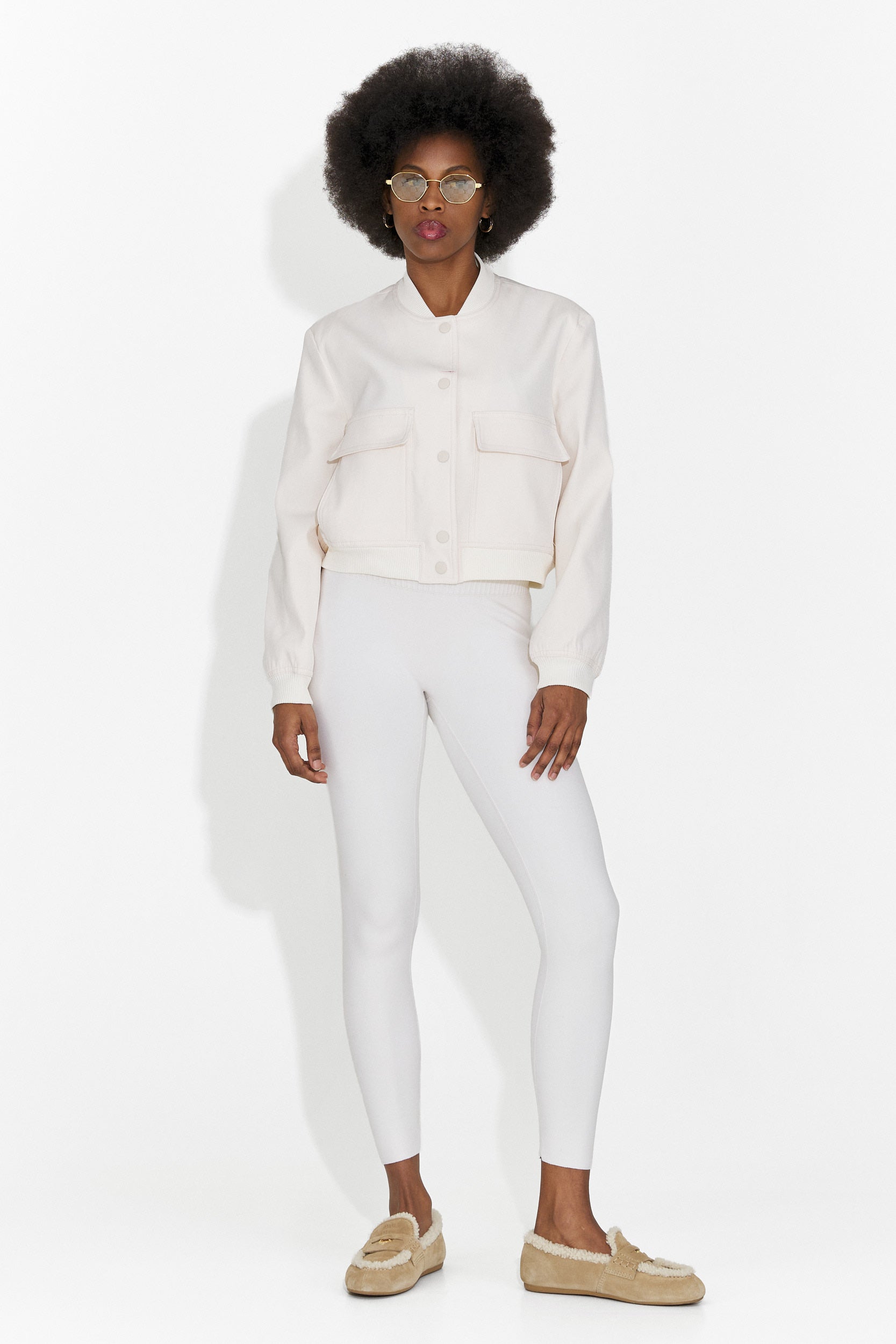 Ежедневно дамско яке в кремав цвят Cataleia Bogas