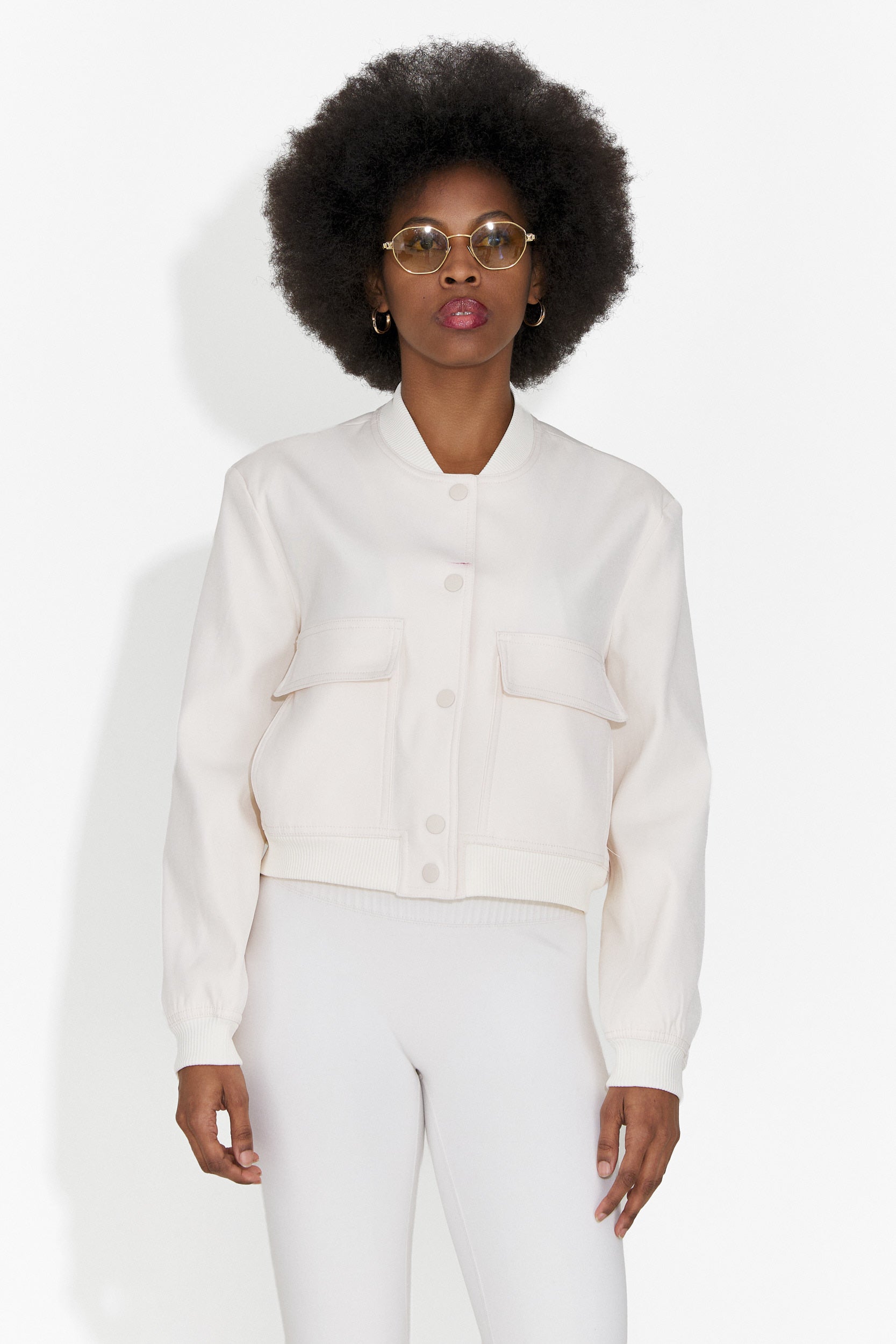 Ежедневно дамско яке в кремав цвят Cataleia Bogas