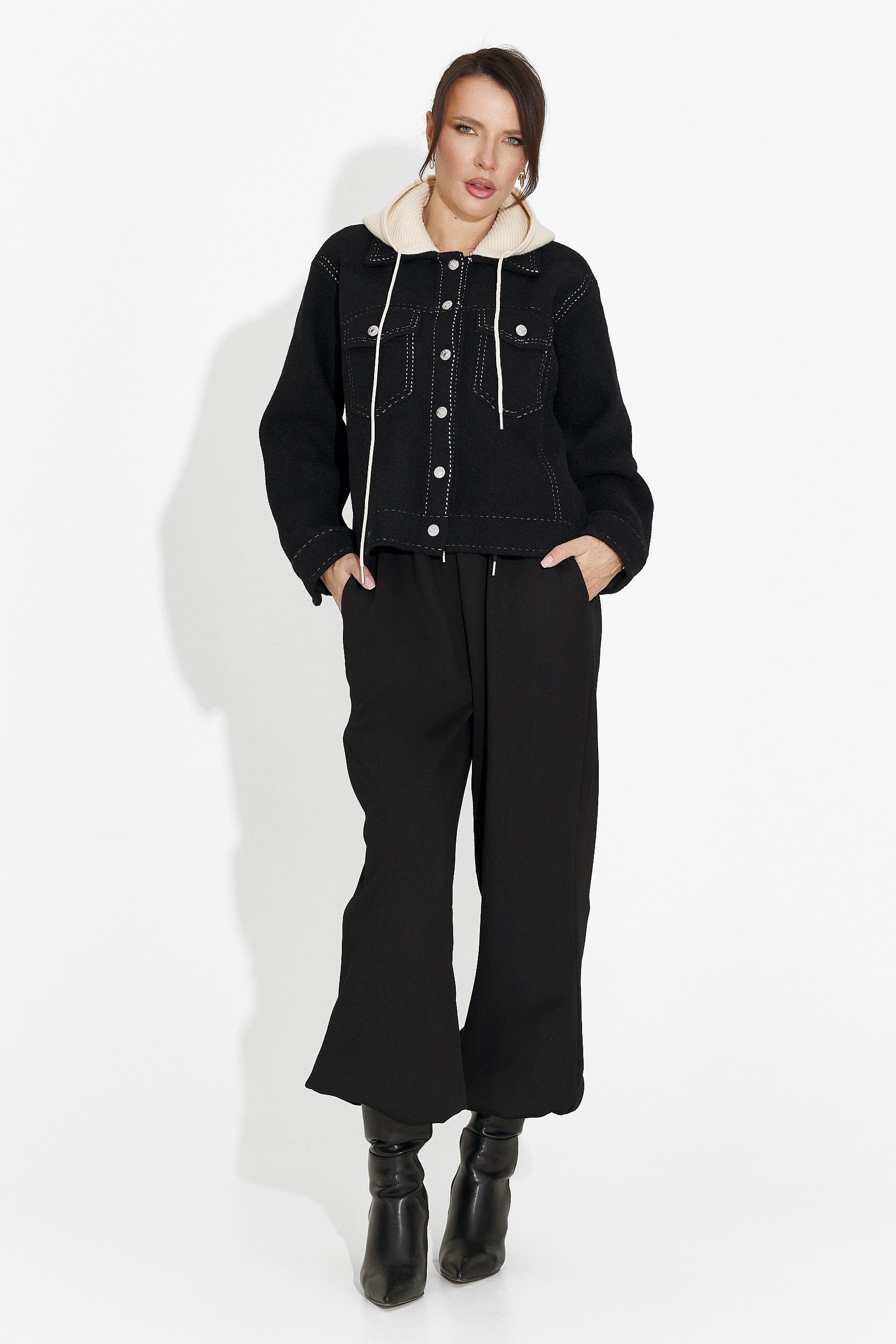 Дамско ежедневно черно яке Mirtha Bogas