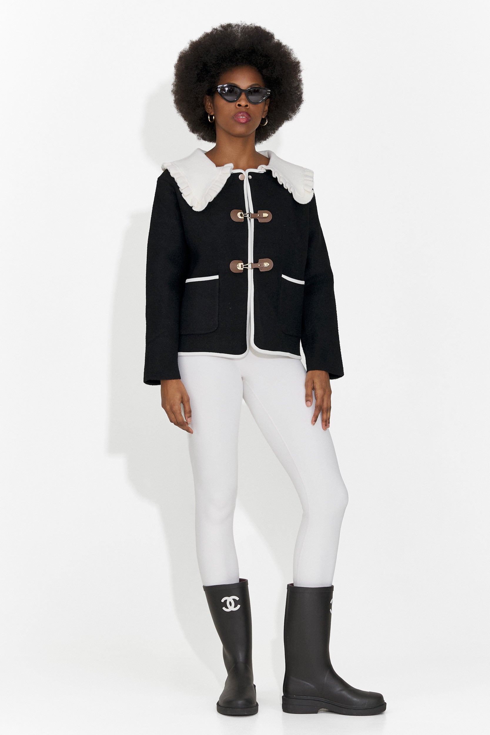 Елегантно дамско черно яке Атила Богас