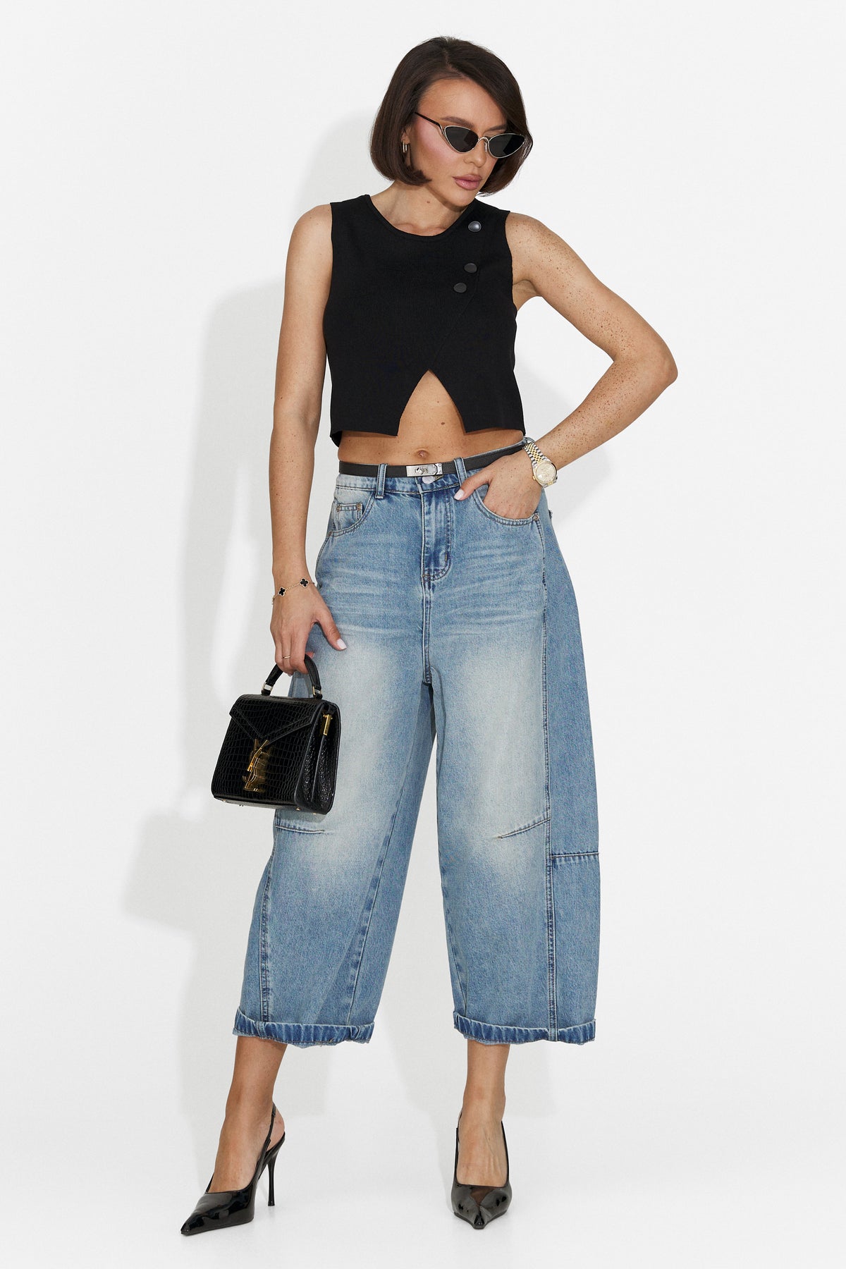 Спортен черен боди на Theresa Bogas