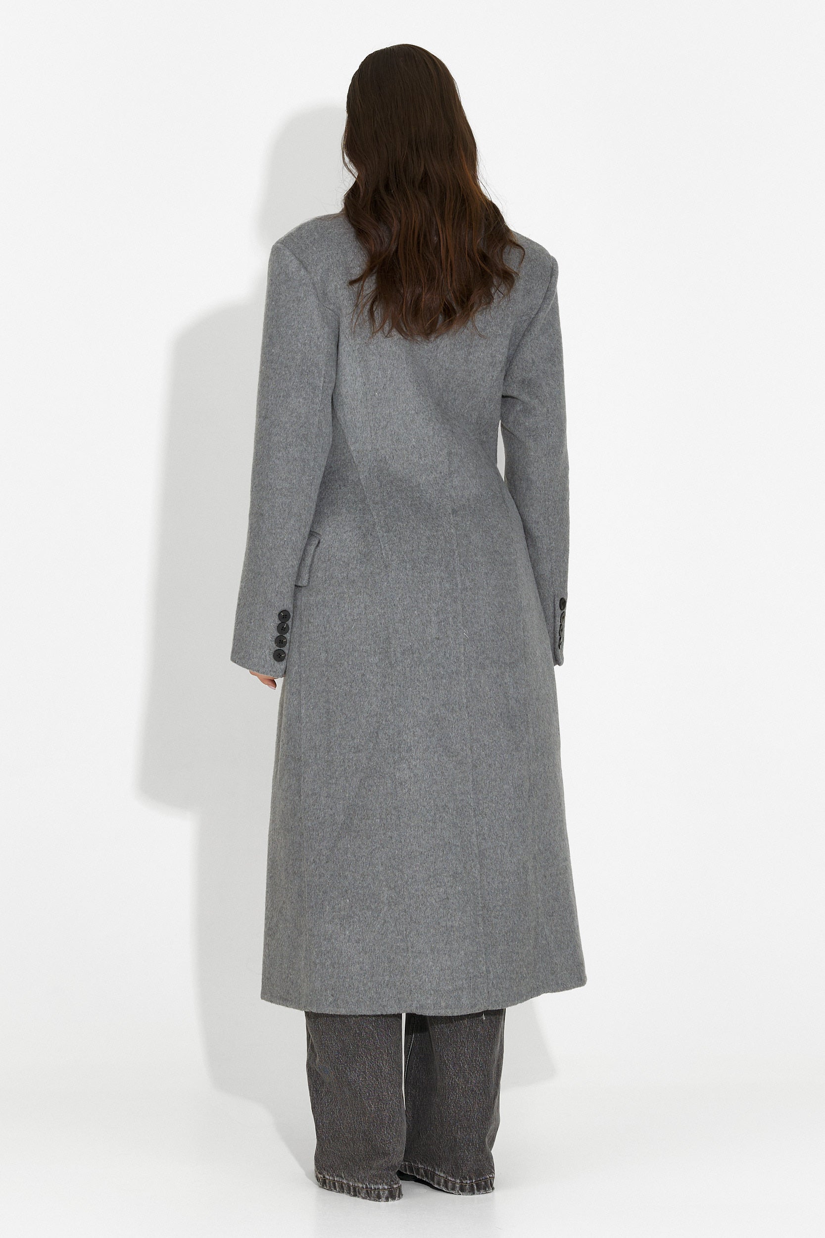 Елегантно дамско палто в сиво от Savira Bogas