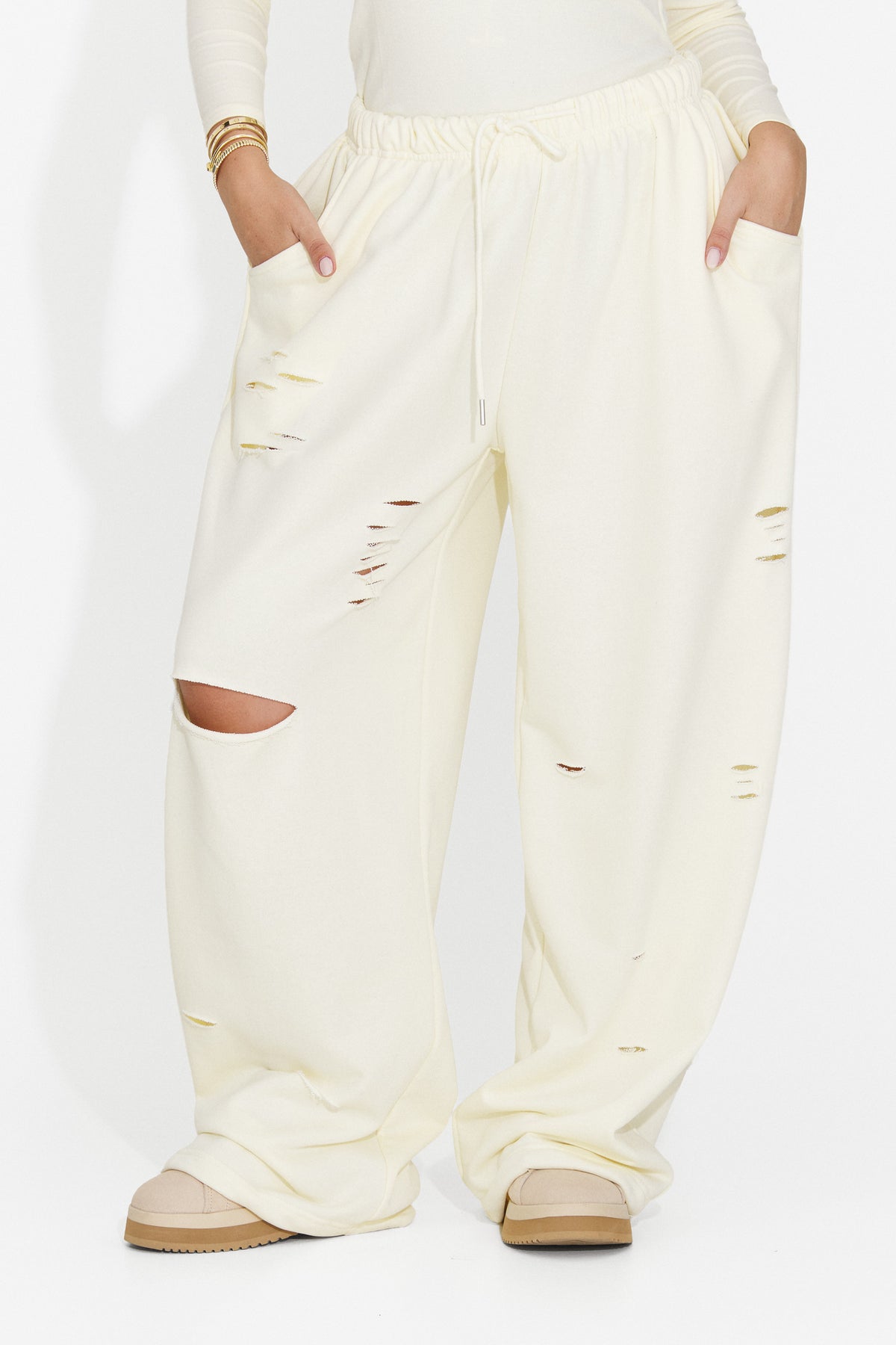 Pantaloni casual crem Lulaoa Bogas
