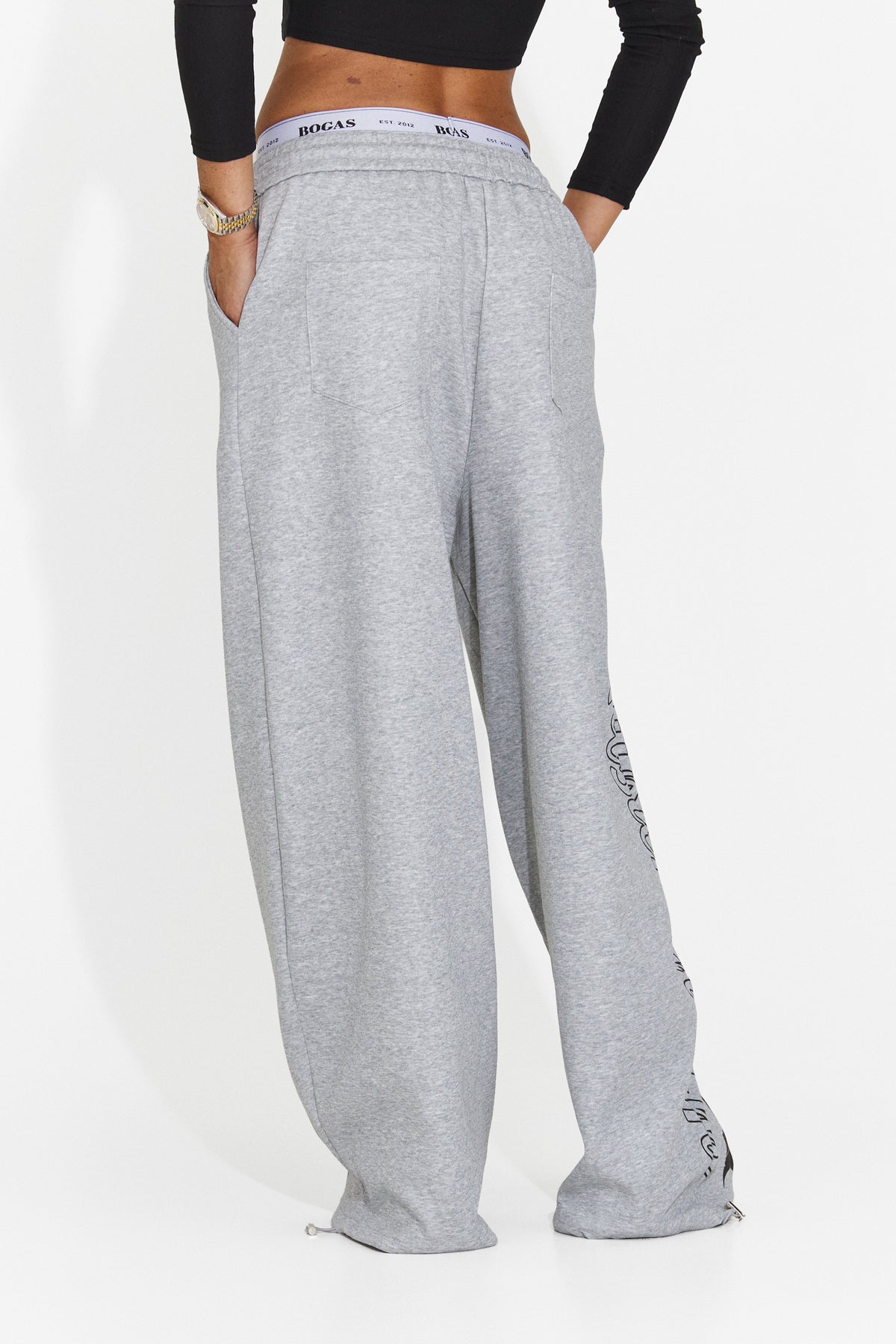 Pantaloni casual gri Riraiara Bogas