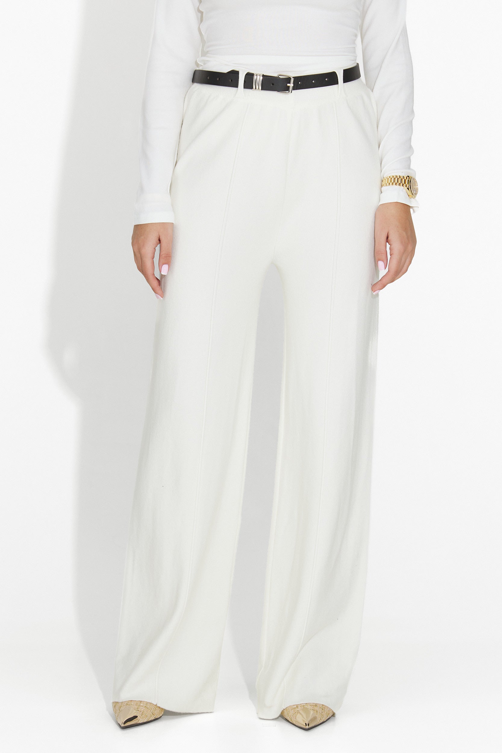 Дамски кежуал панталони в бежово от Pietrina Bogas