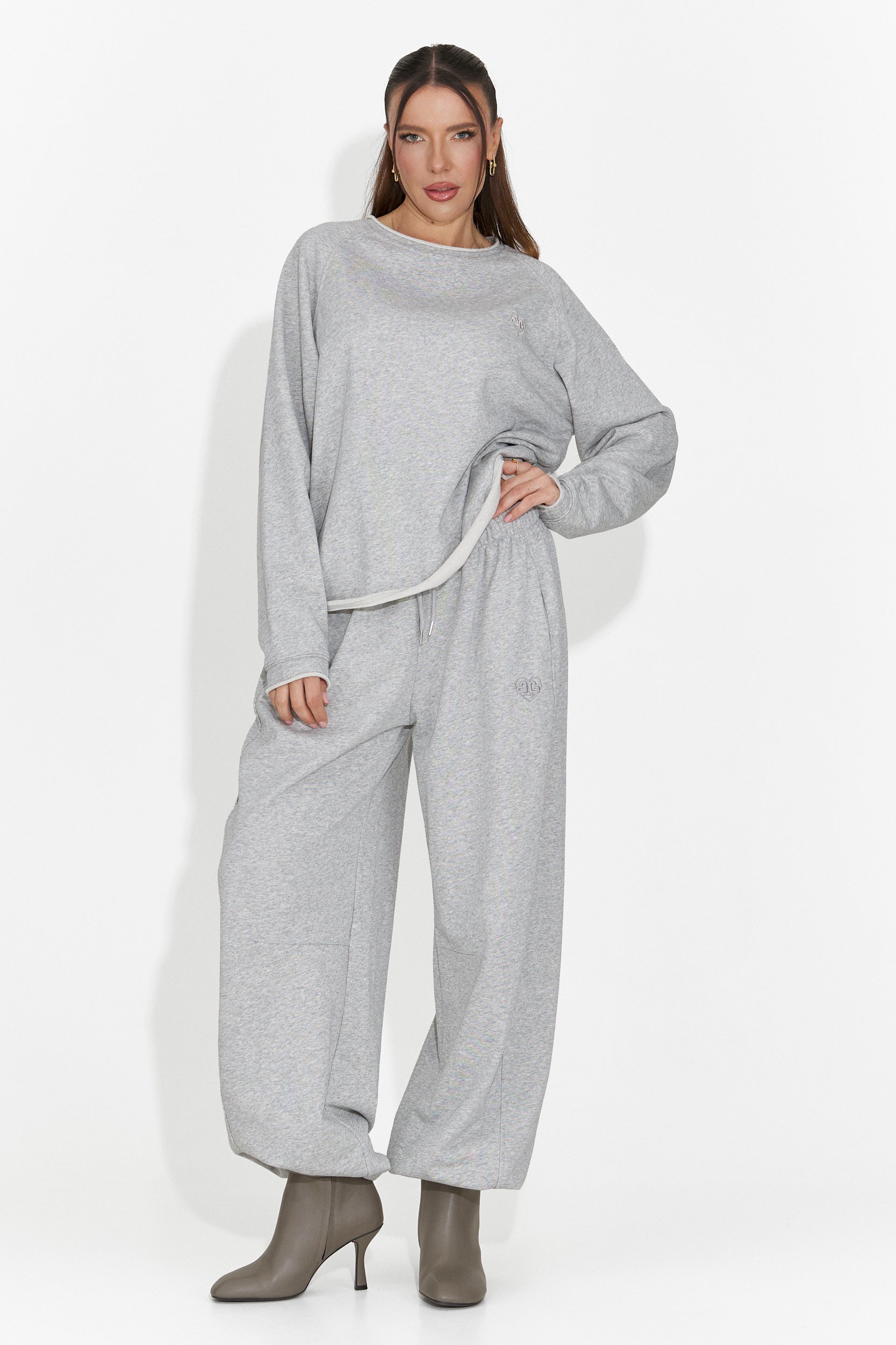 Дамски ежедневни панталони сиви Romela Bogas