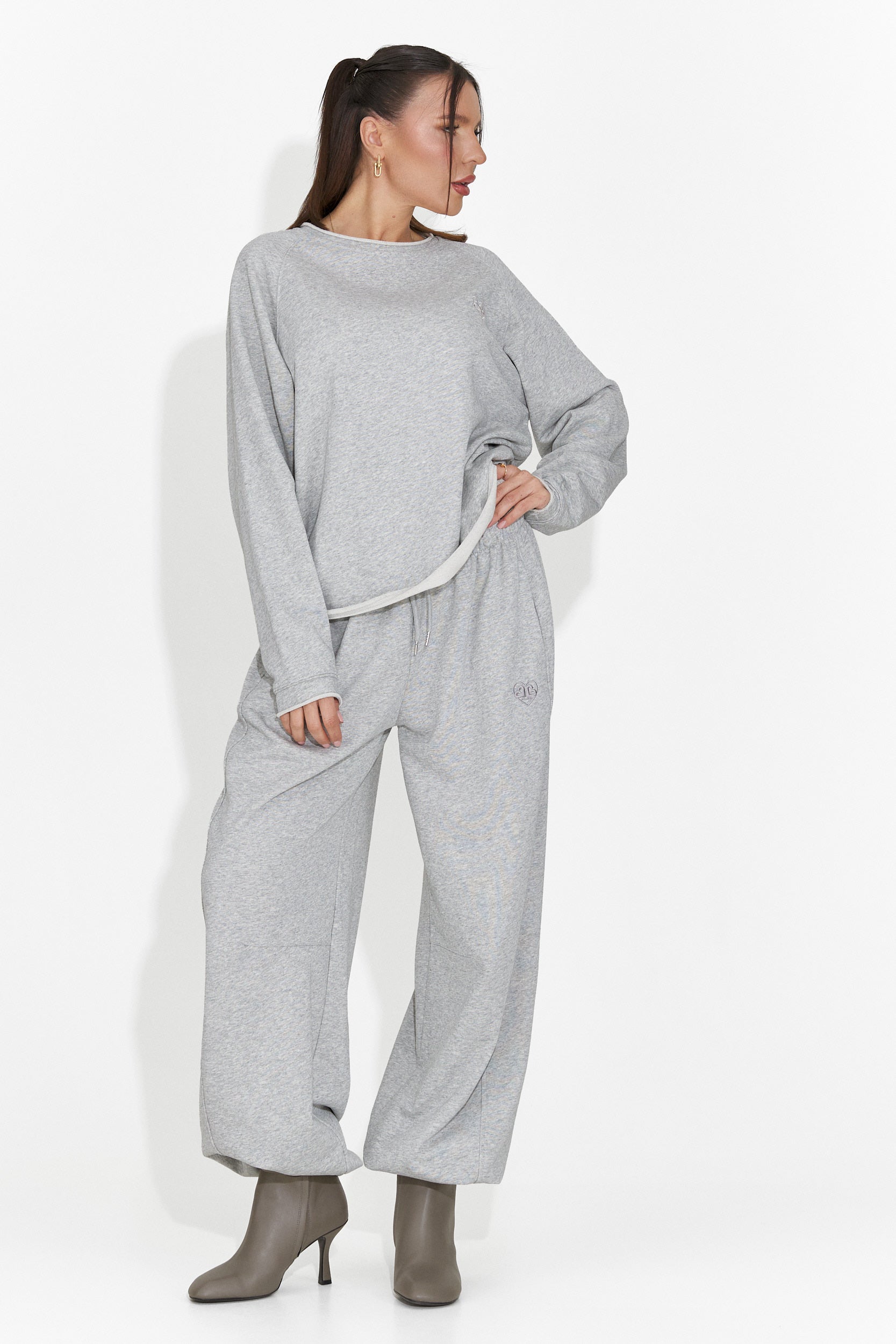 Дамски ежедневни панталони сиви Romela Bogas