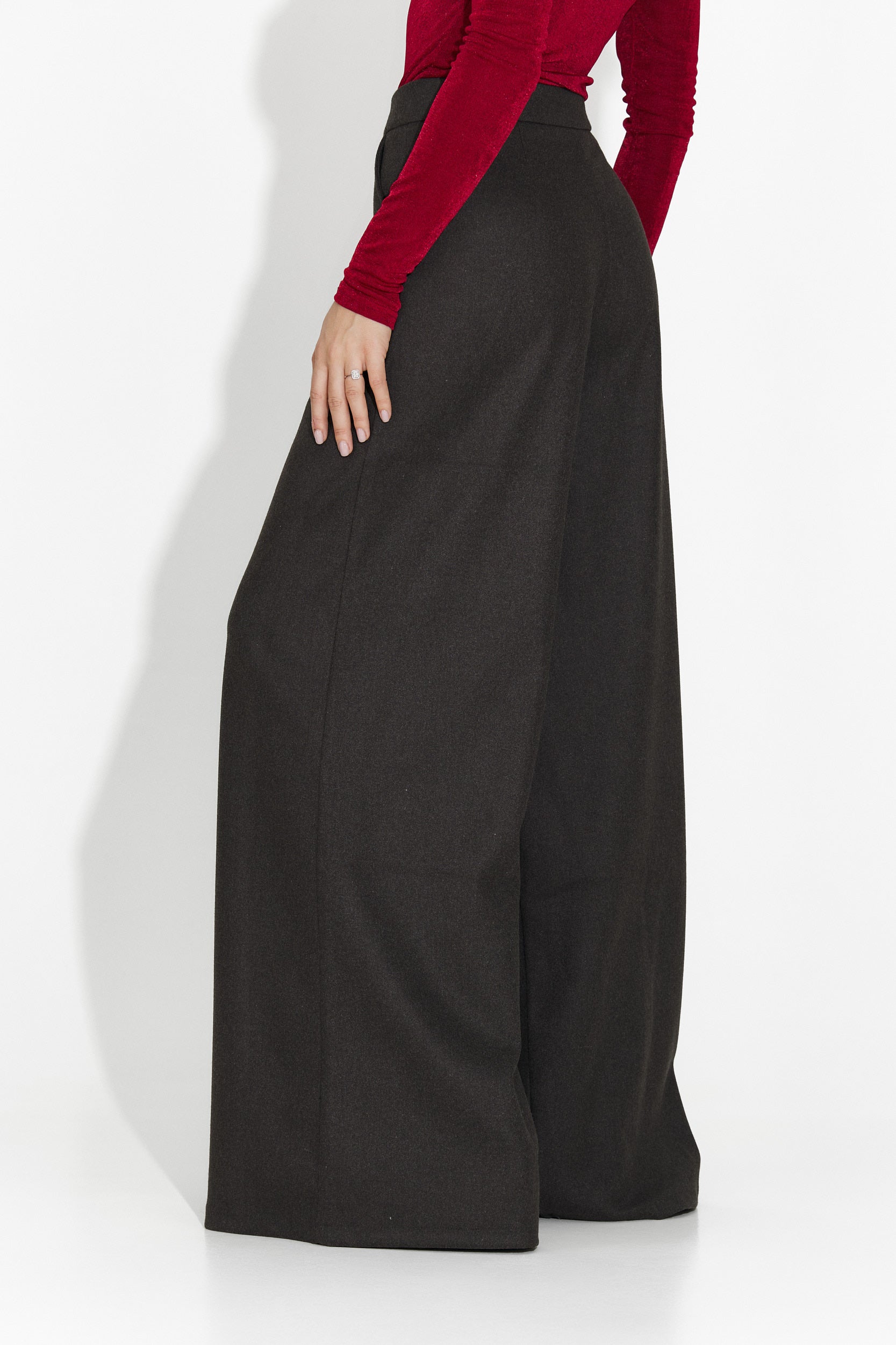 Елегантни сиви дамски панталони Velira Bogas