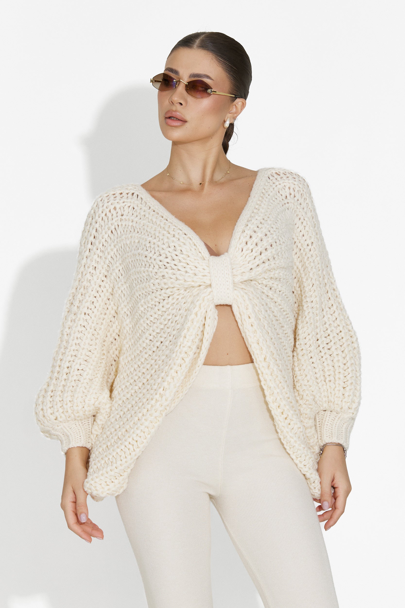 Дамски пуловер в бежово Raviana Bogas