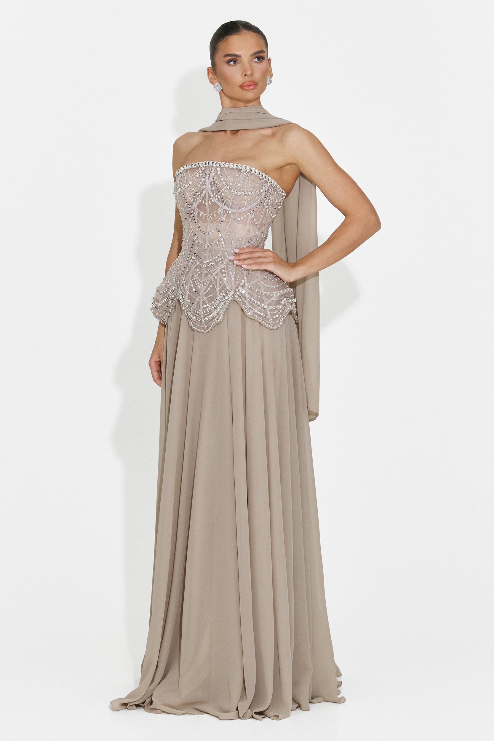 Rochie dama lunga bej Jutta Bogas