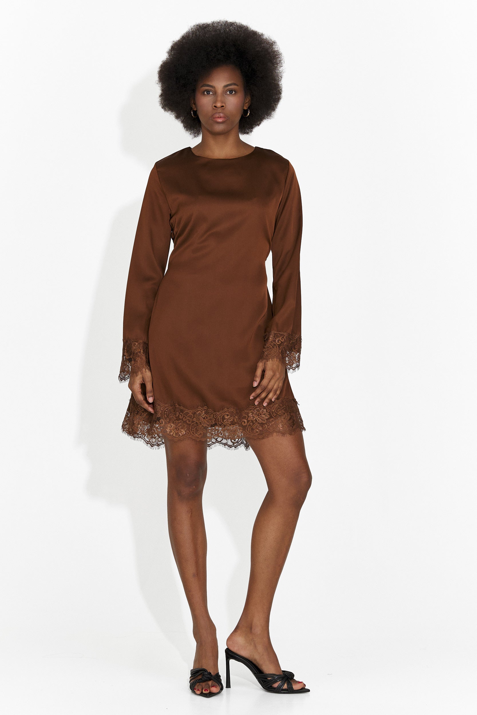 Къса дамска рокля кафява Olmaria Bogas