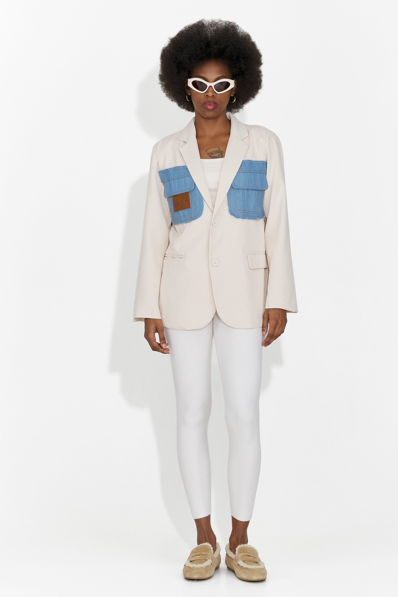 Елегантно дамско сако в кремав цвят Graziela Bogas