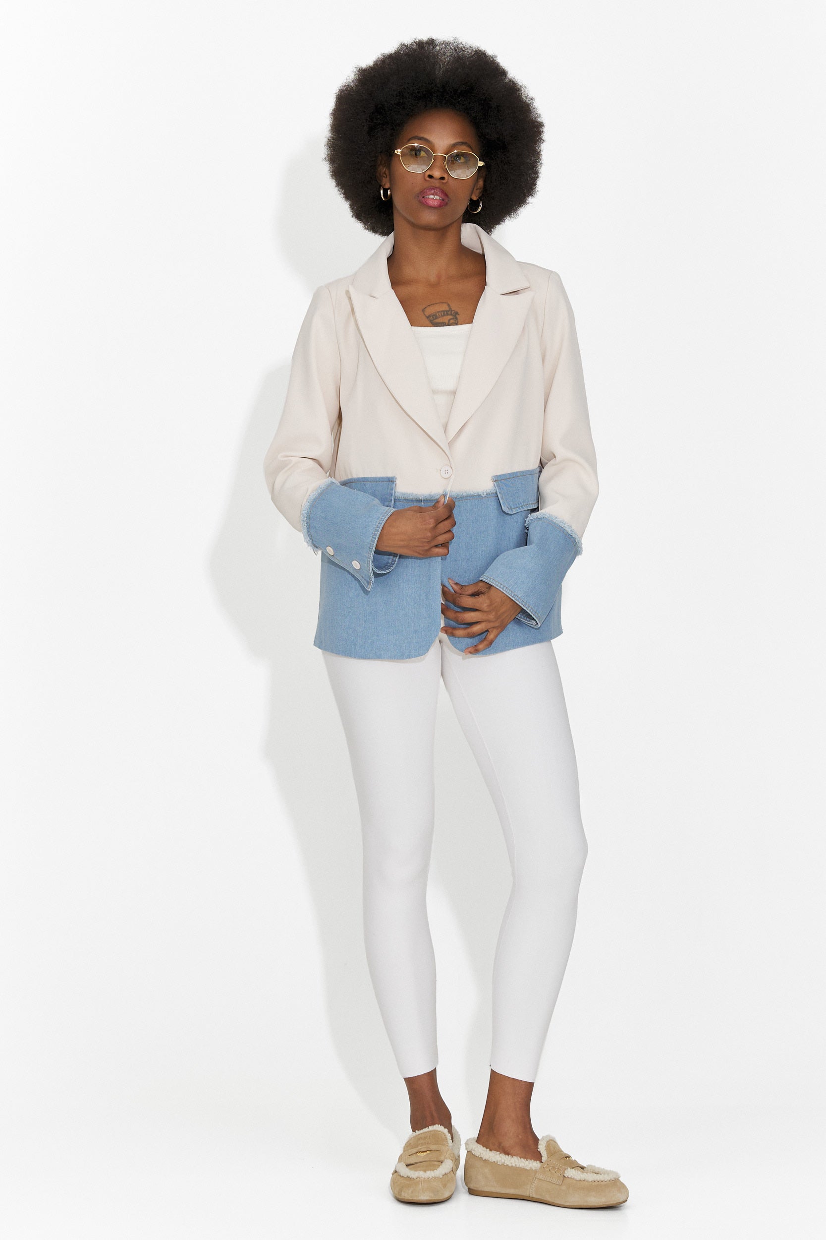 Елегантно дамско сако в кремав цвят Samiria Bogas