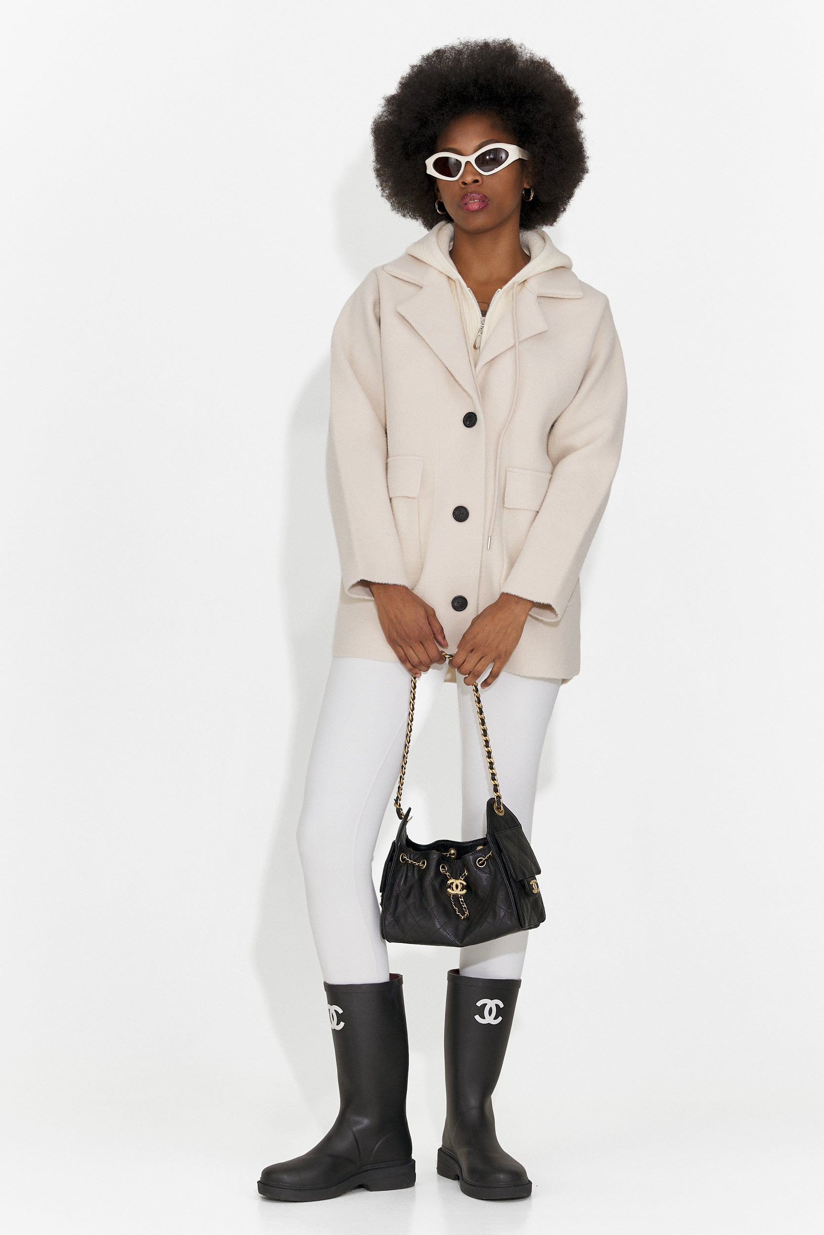 Елегантно дамско сако крем Veleta Bogas