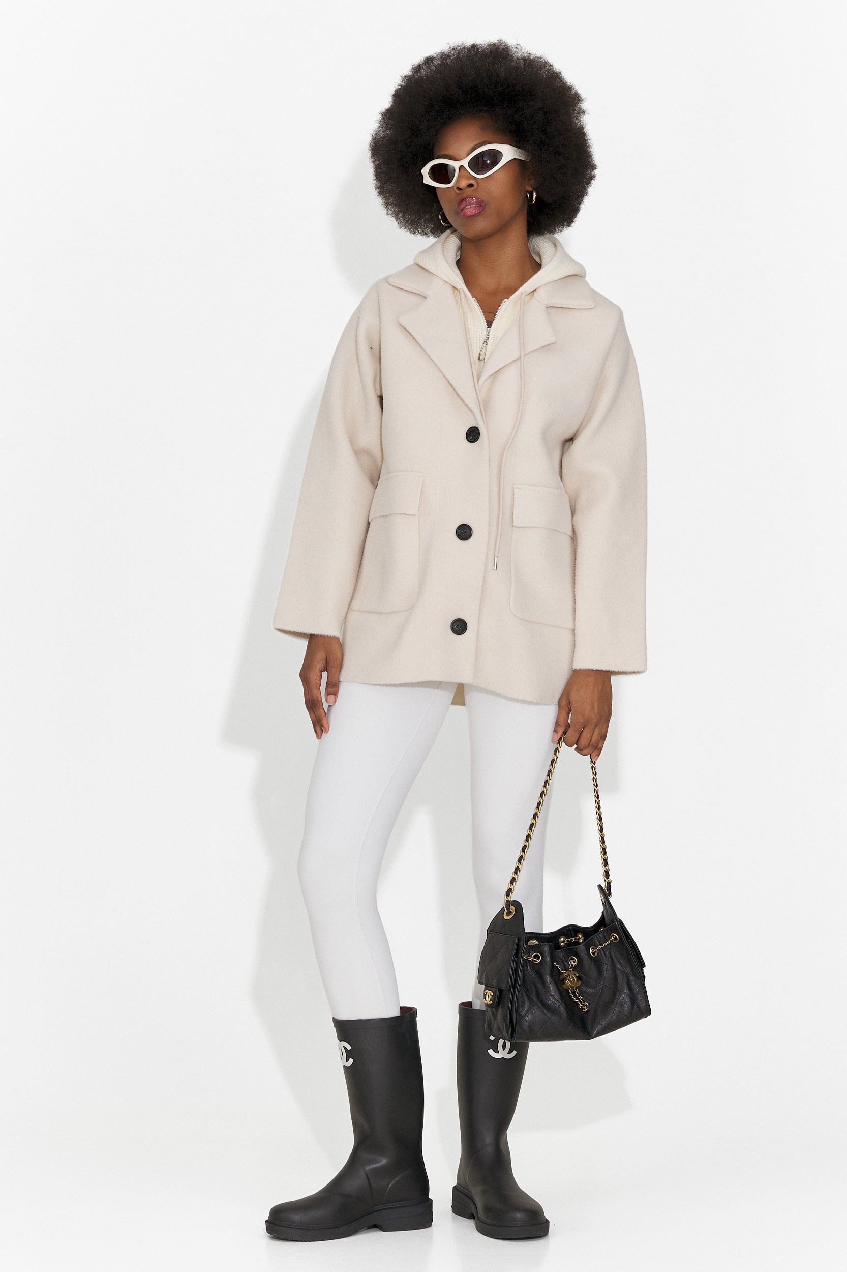 Елегантно дамско сако крем Veleta Bogas