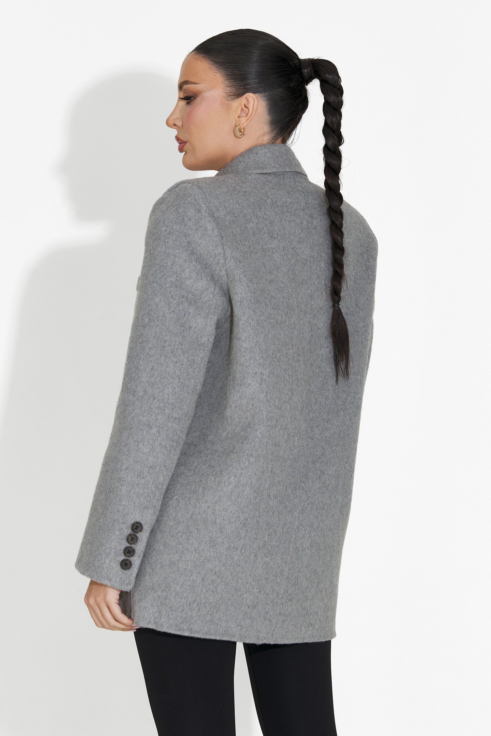 Елегантно дамско сако в сиво Novelia Bogas