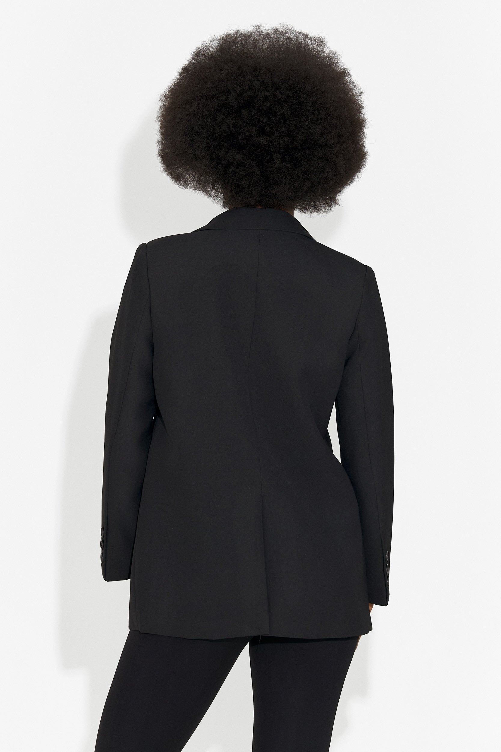 Елегантно дамско сако черно Andrea Bogas