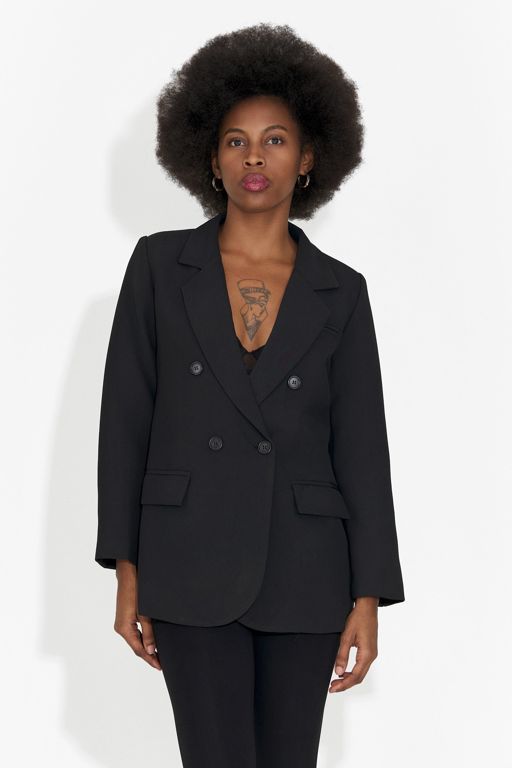 Елегантно дамско сако черно Andrea Bogas