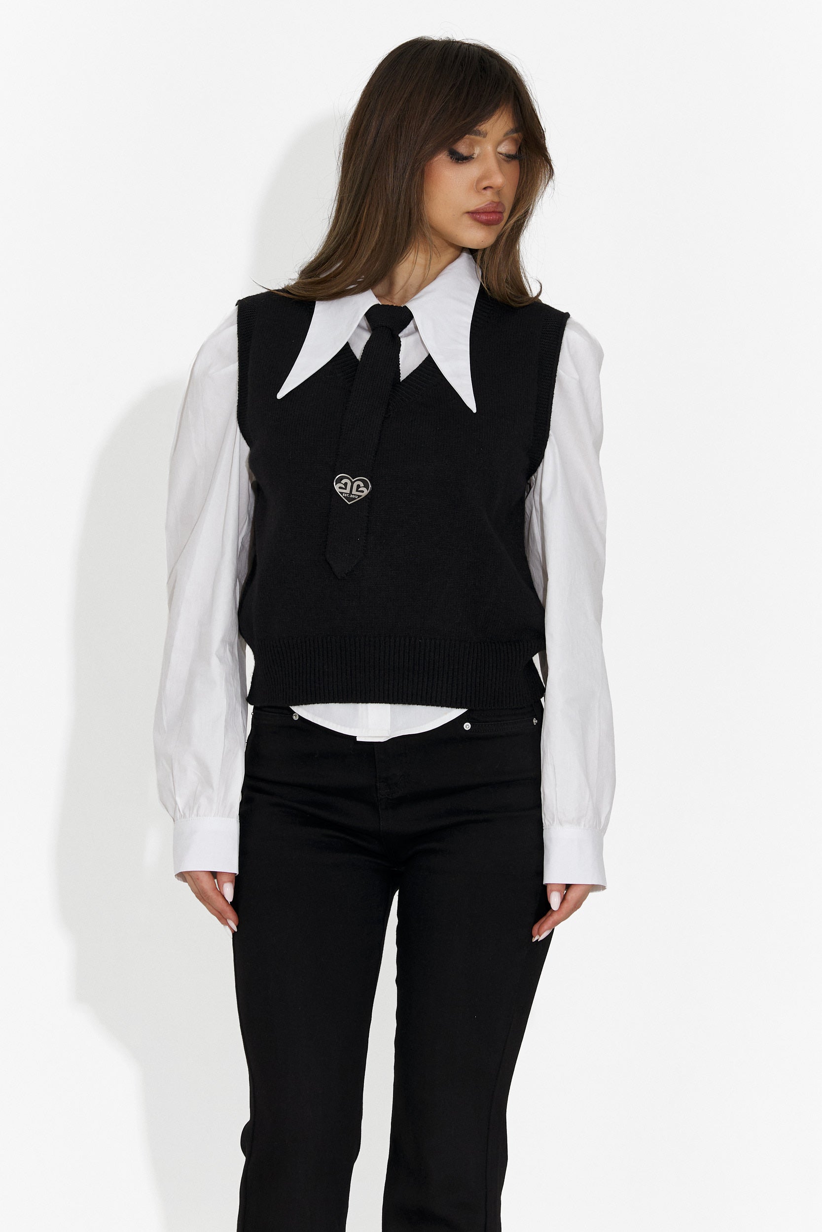 Комплект за дами от Ofeliana Bogas от 3 части: риза + елек + че