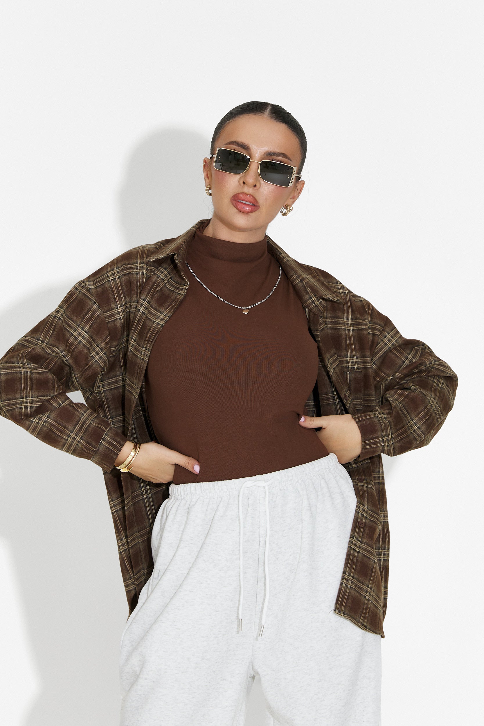 Комплект дамска риза + потник в кафяво Arlete Bogas