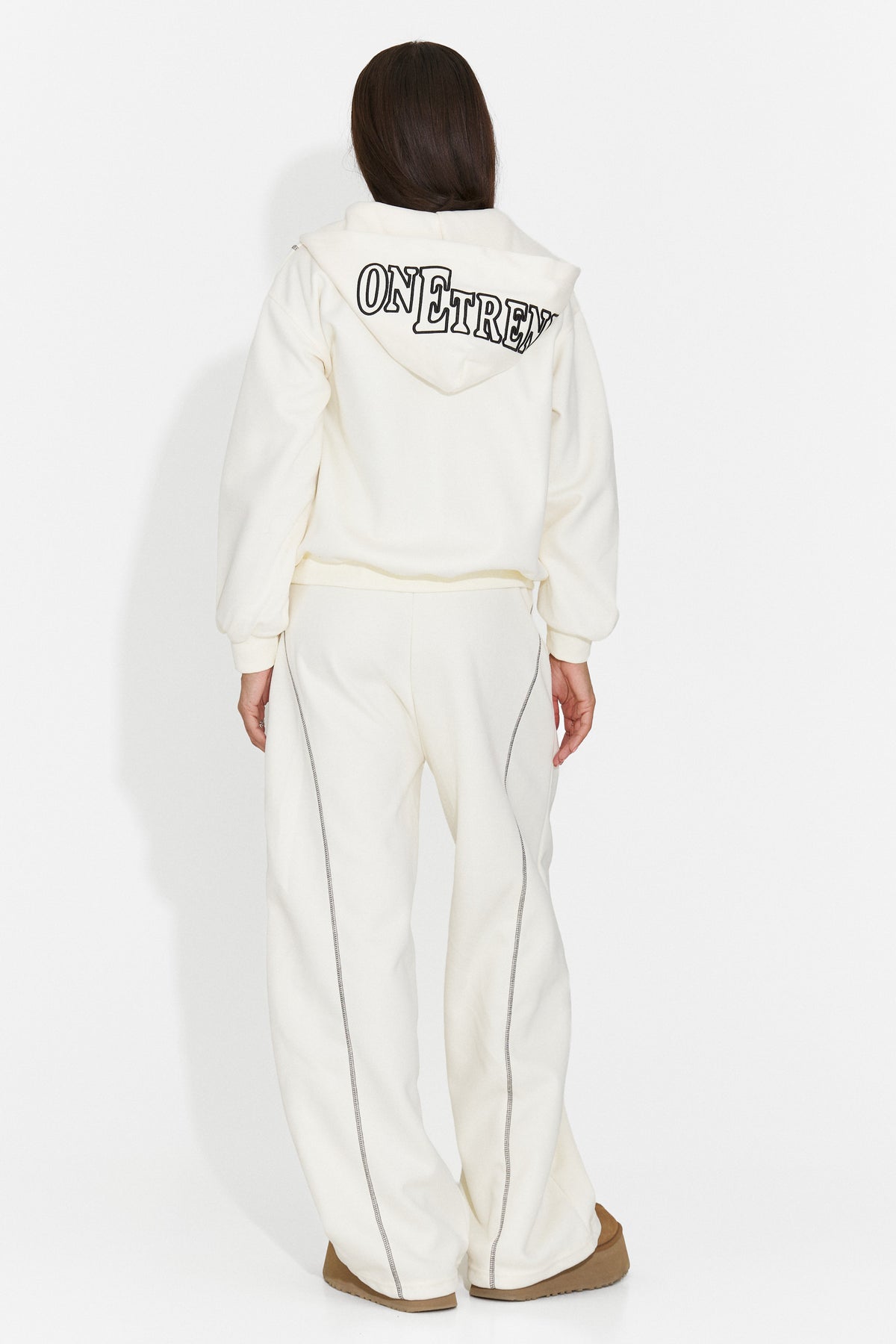 Trening casual crem Toneiova Bogas