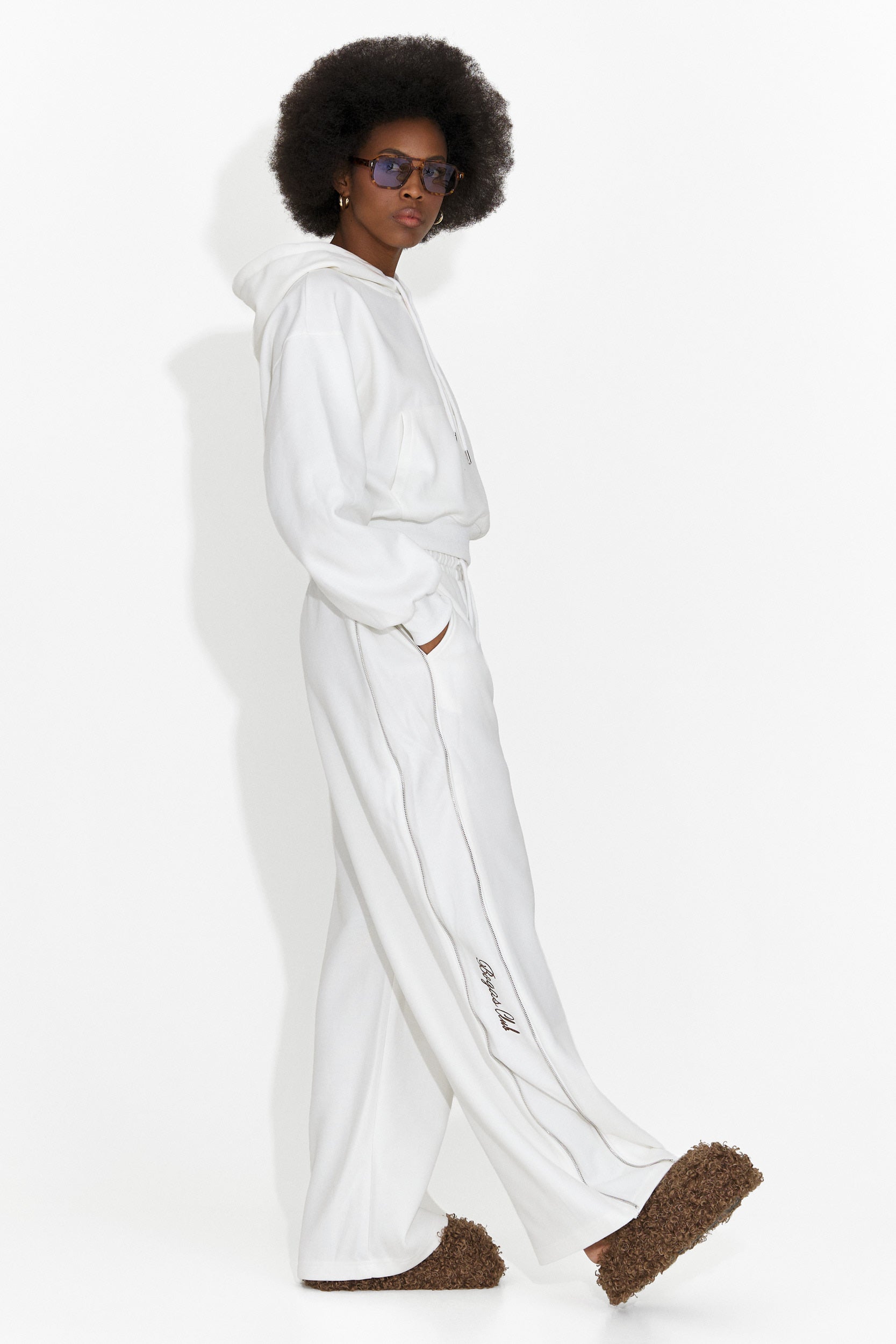 Дамски ежедневен бял анцуг Damarisa Bogas