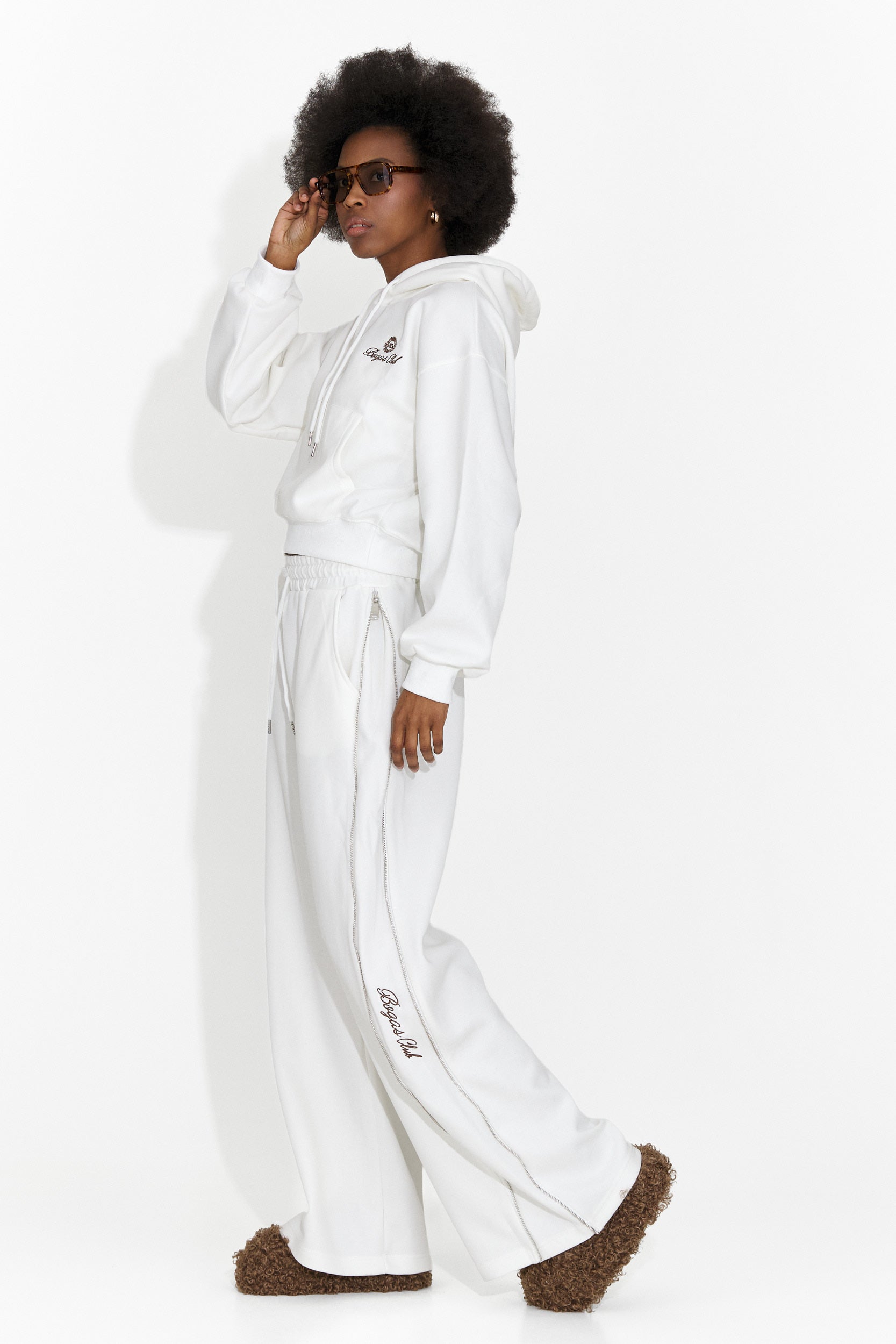 Дамски ежедневен бял анцуг Damarisa Bogas