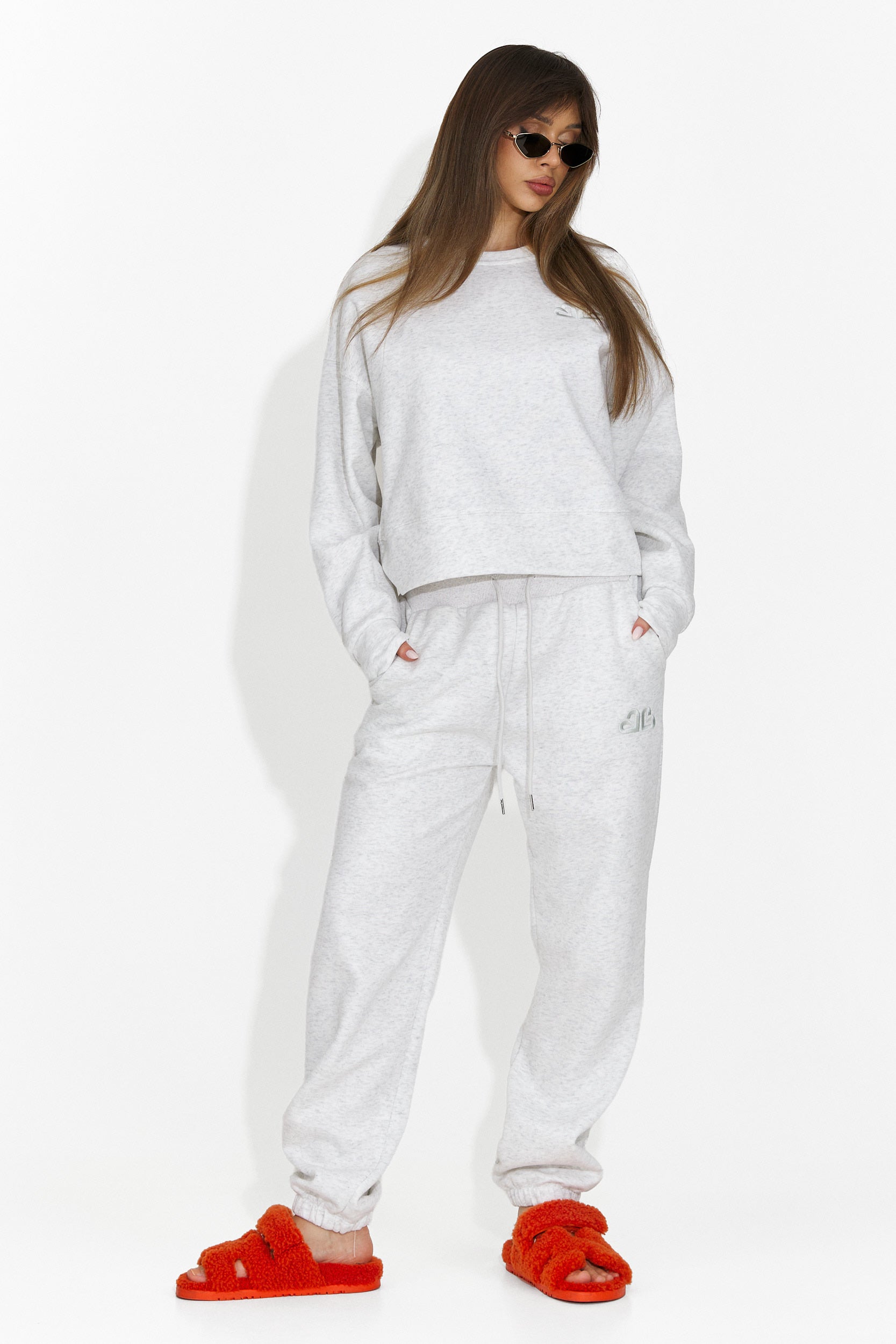 Дамски спортен комплект в сиво Semyna Bogas