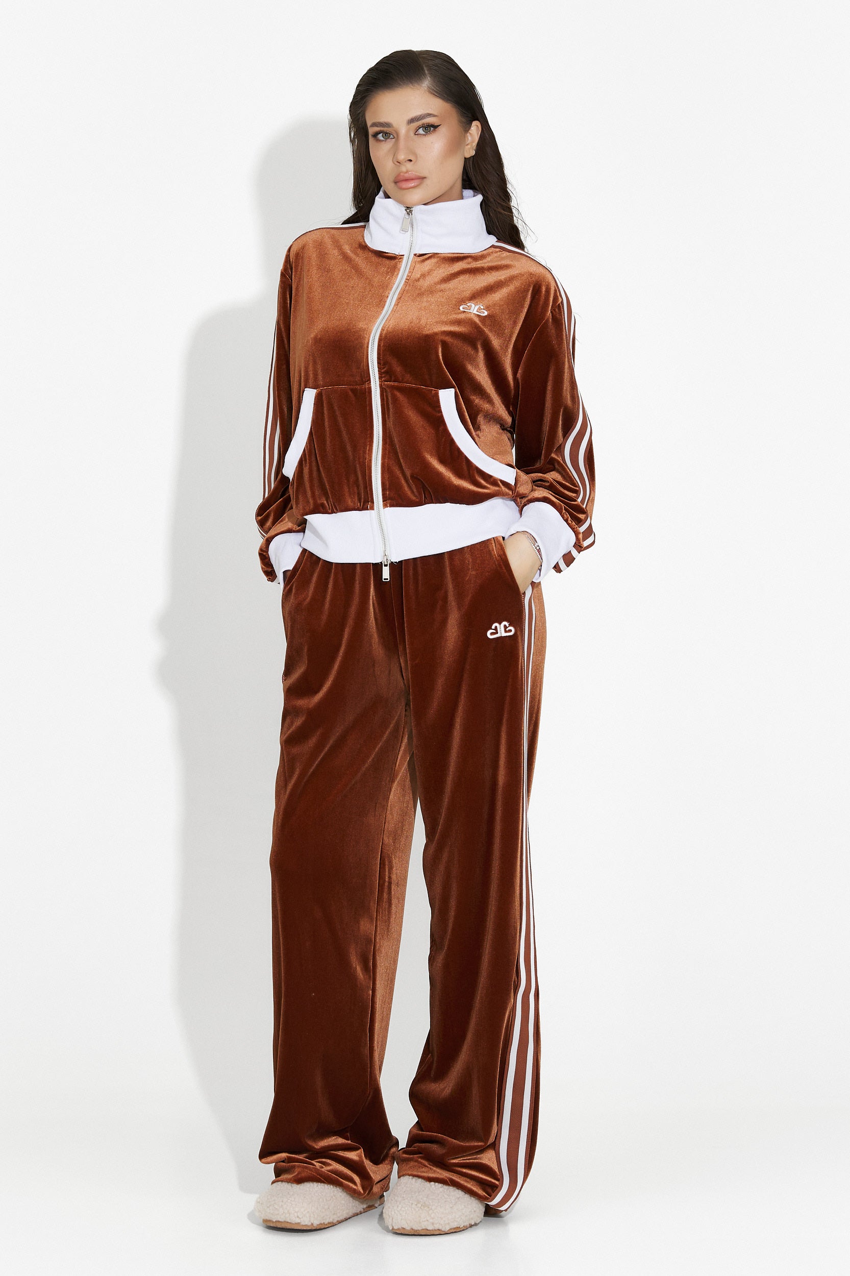 Дамско кежуал облекло в кафяво от Chanela Bogas