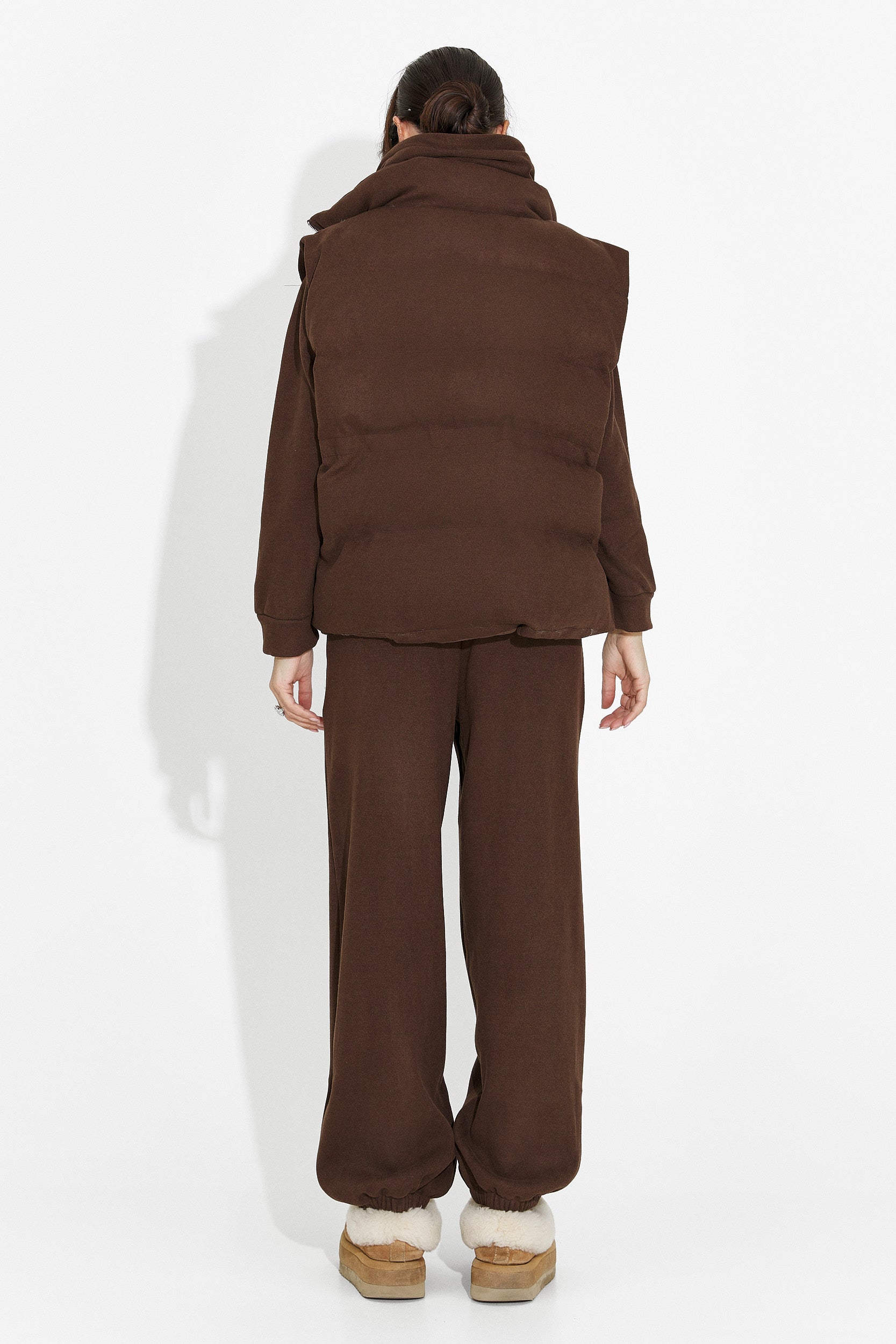 Дамски ежедневен кафяв анцуг Chester Bogas