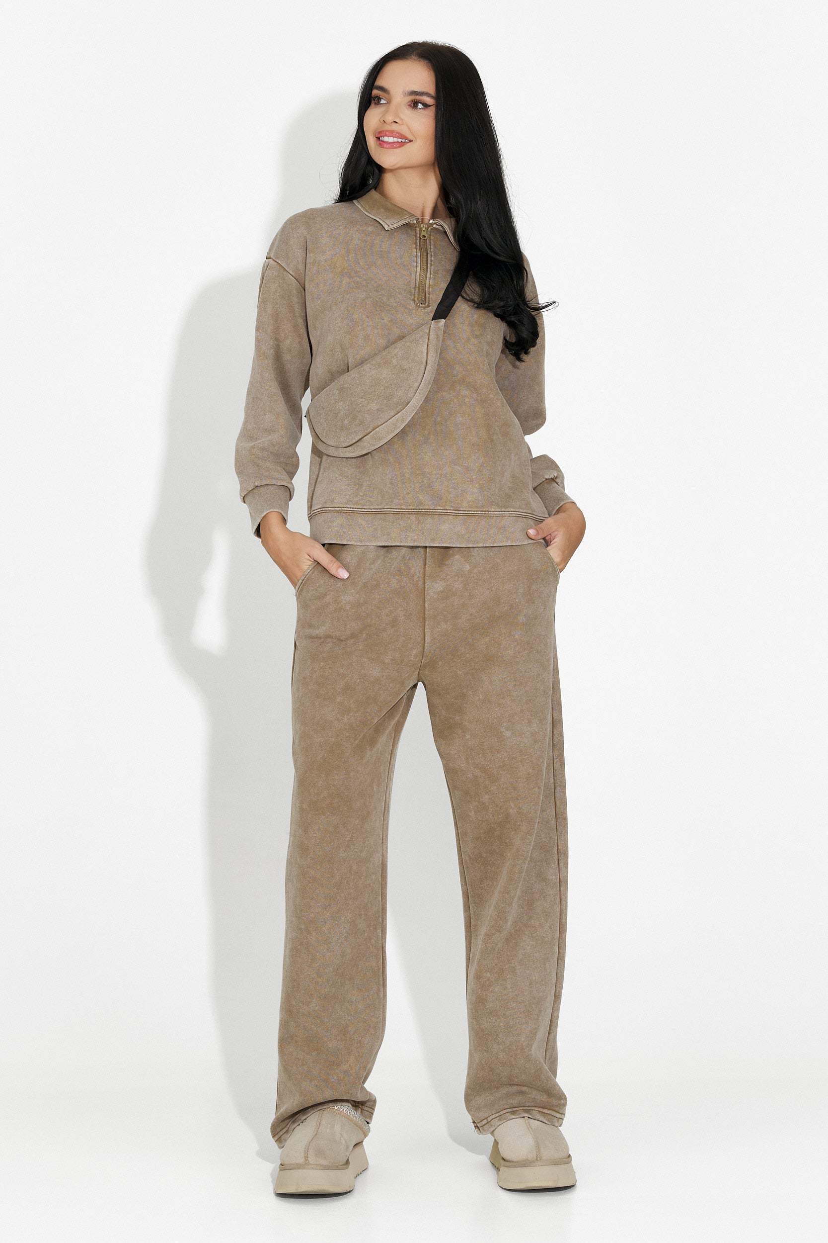 Дамско кежуал облекло за тренировка в кафяво Dionea Bogas