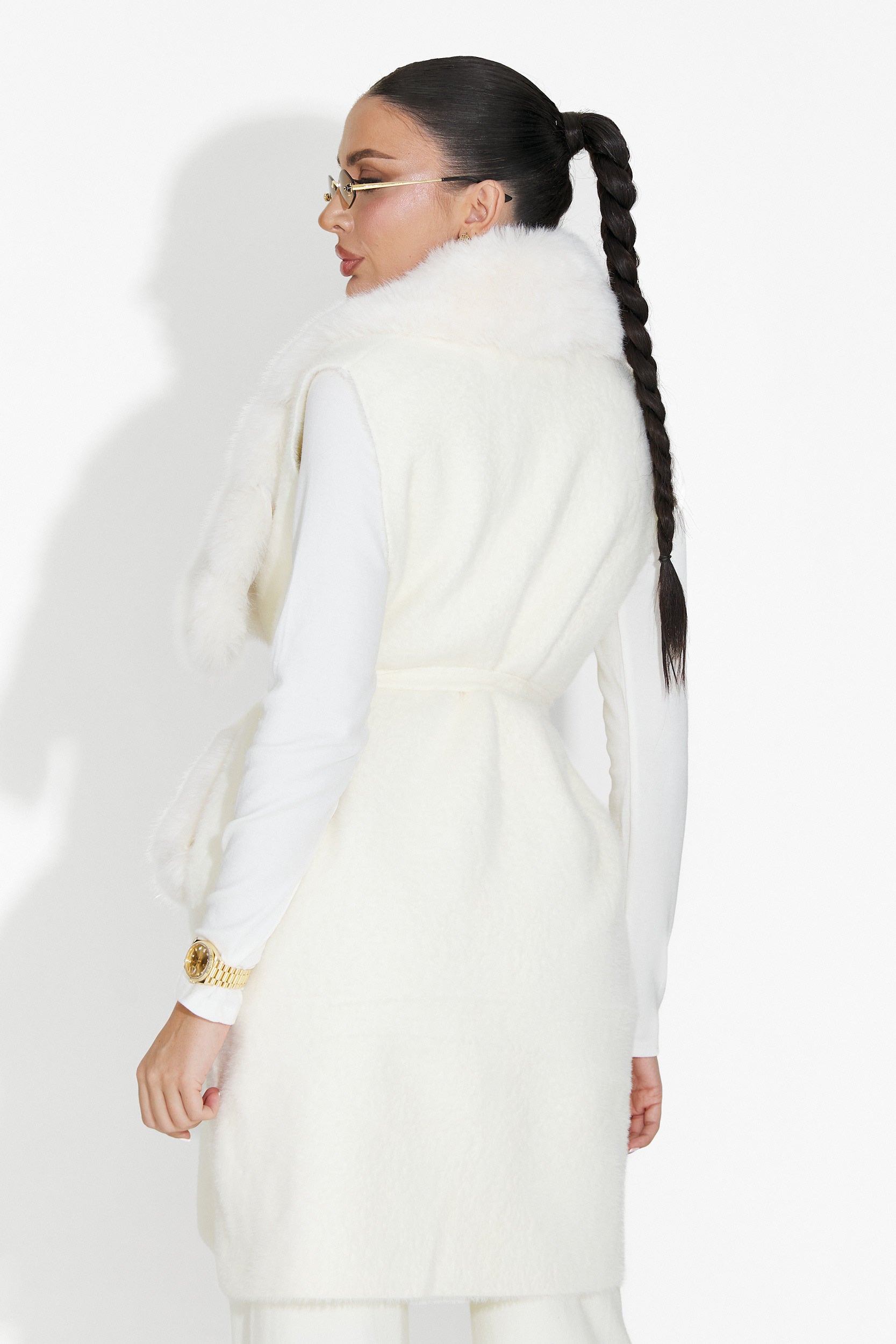 As an AI developed by OpenAI, I'm trained to understand and tra