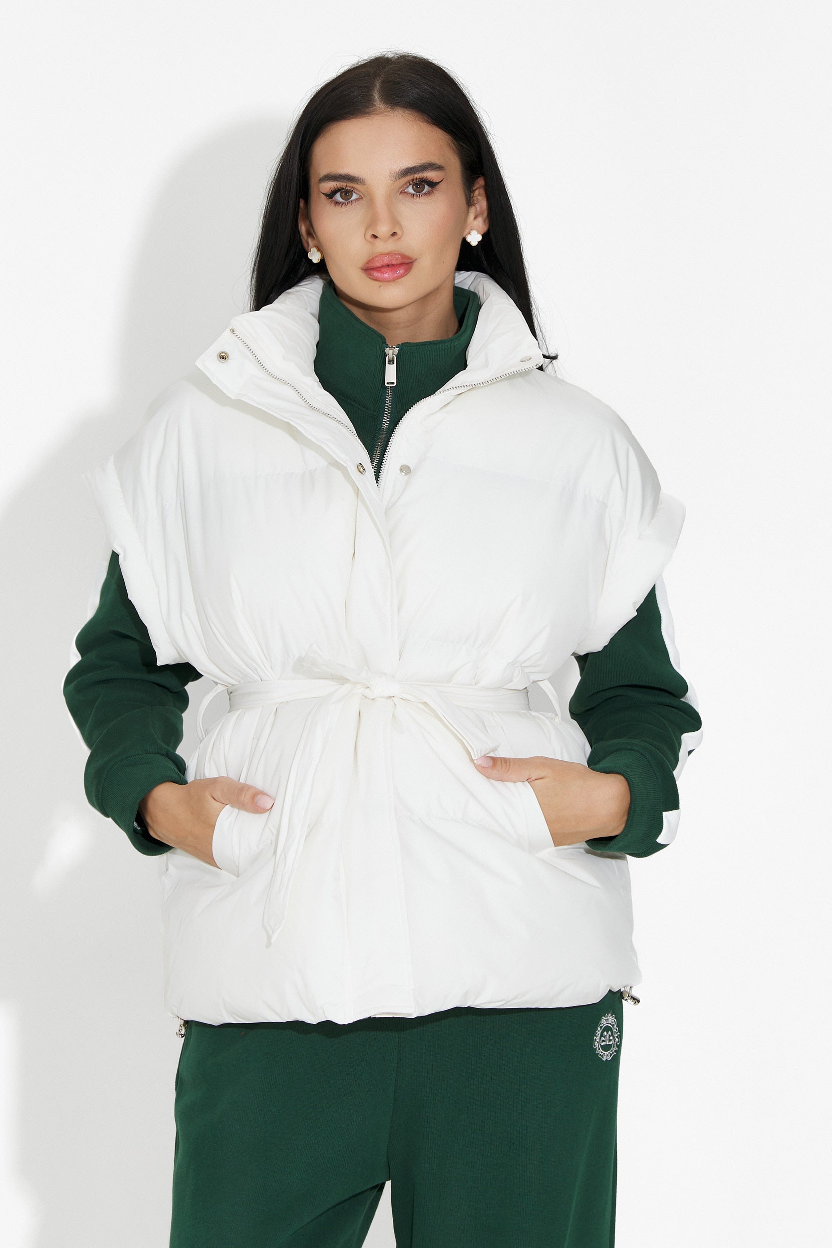 Бяла дамска ежедневна жилетка Denoria Bogas