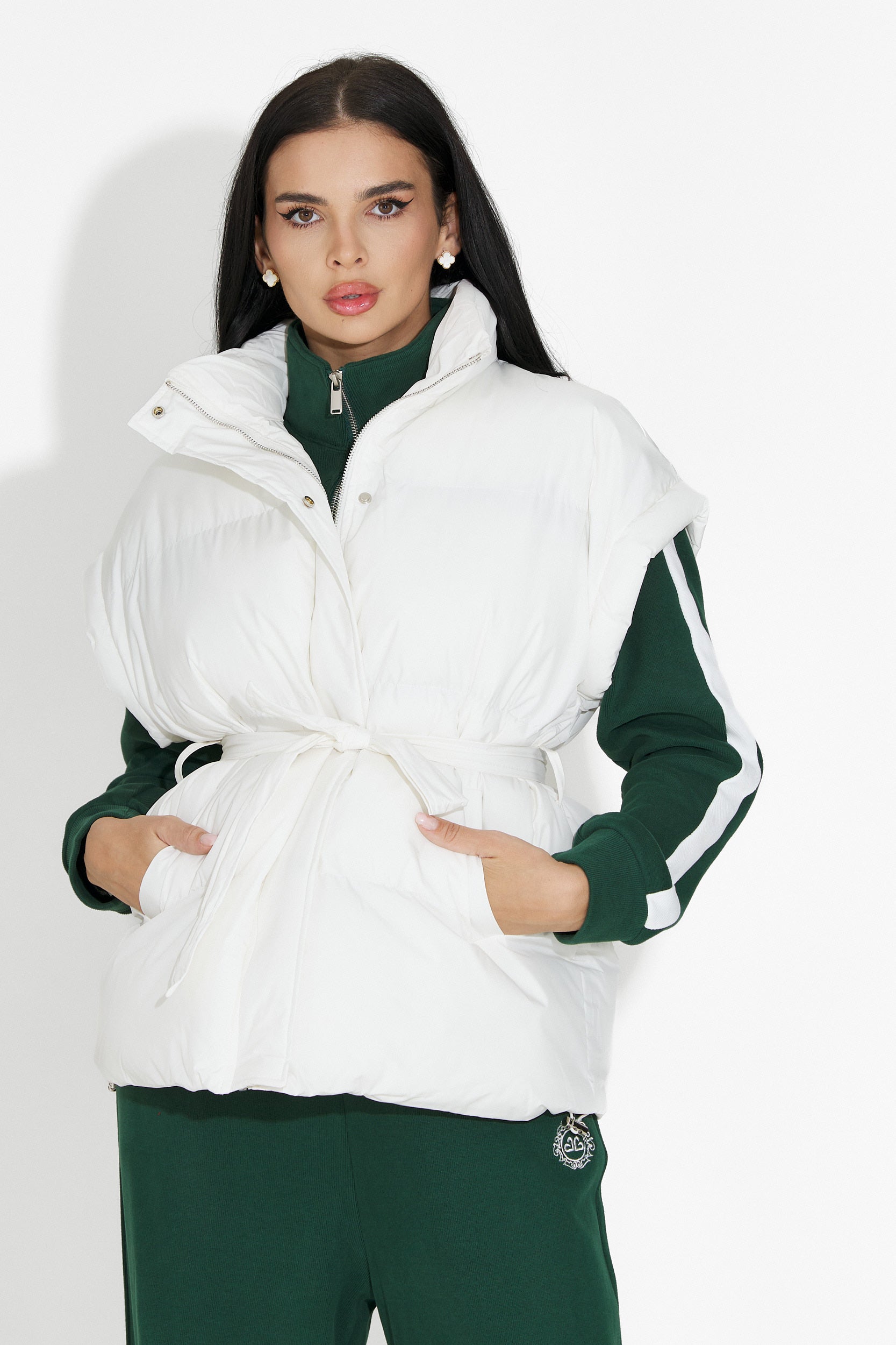 Бяла дамска ежедневна жилетка Denoria Bogas